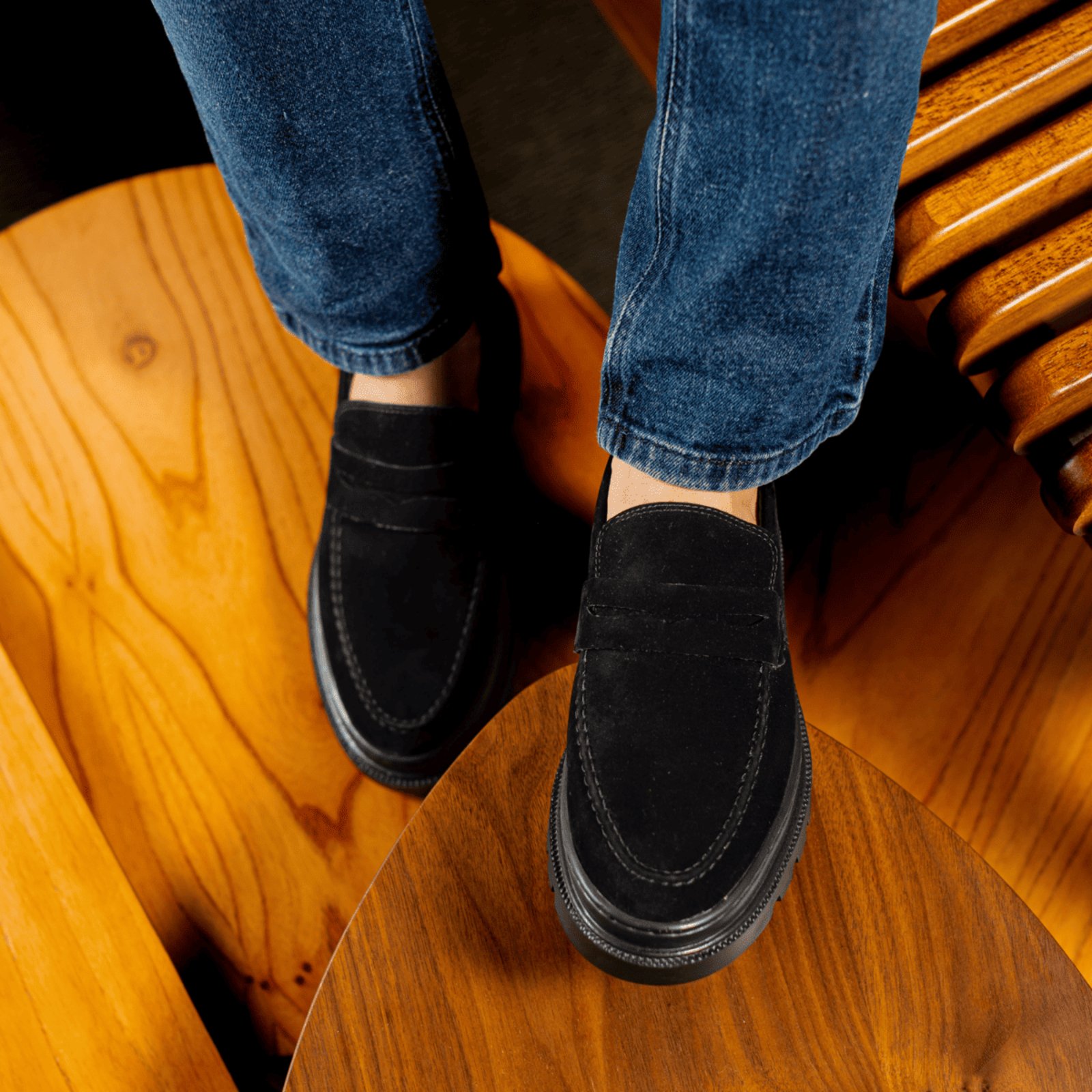 Sapato Social Masculino Camurça Mocassim Costurado Piettro Trabalho Eventos Confortável + Carteira