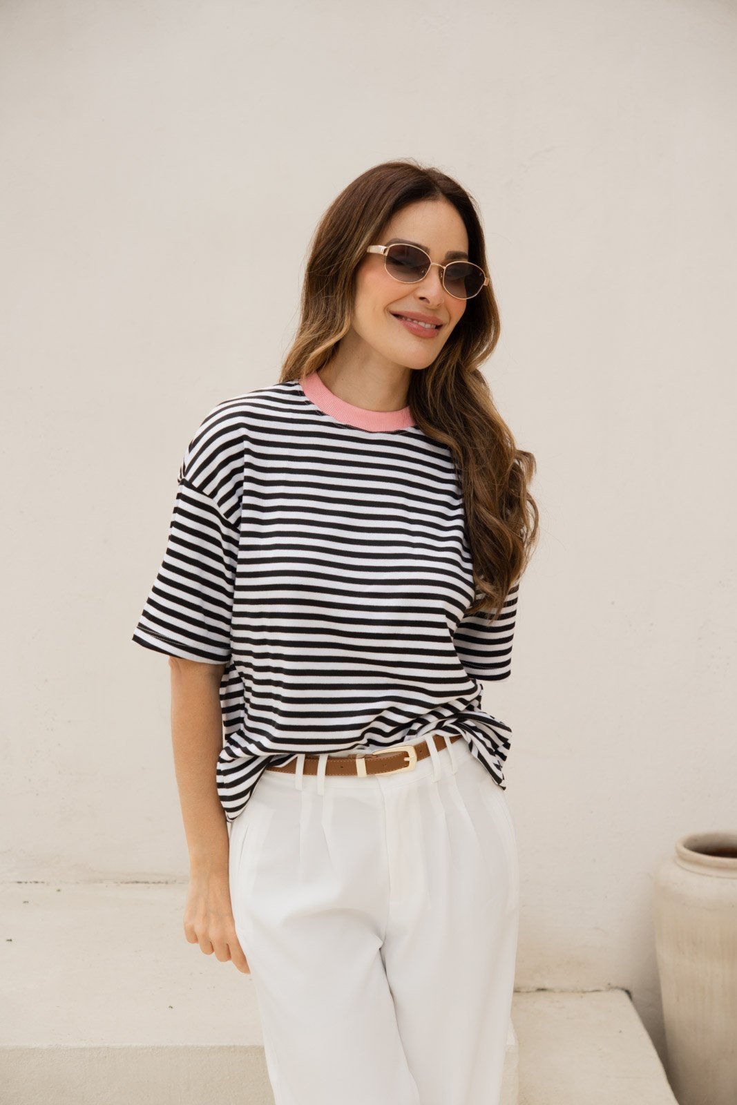 T-Shirt Listrada Lucy - Preto e Rosa