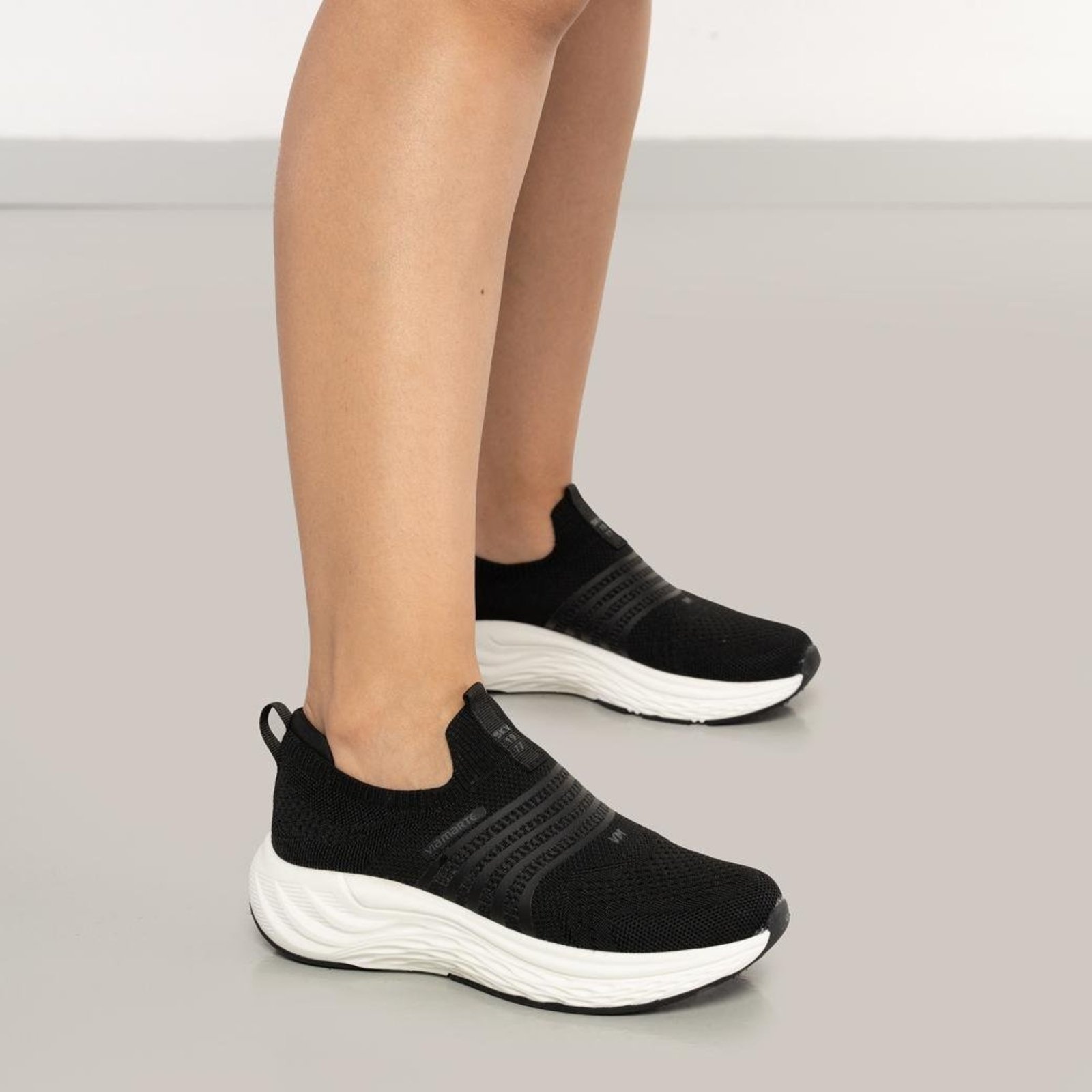 Tênis Via Marte Knit Slip On Feminino Preto