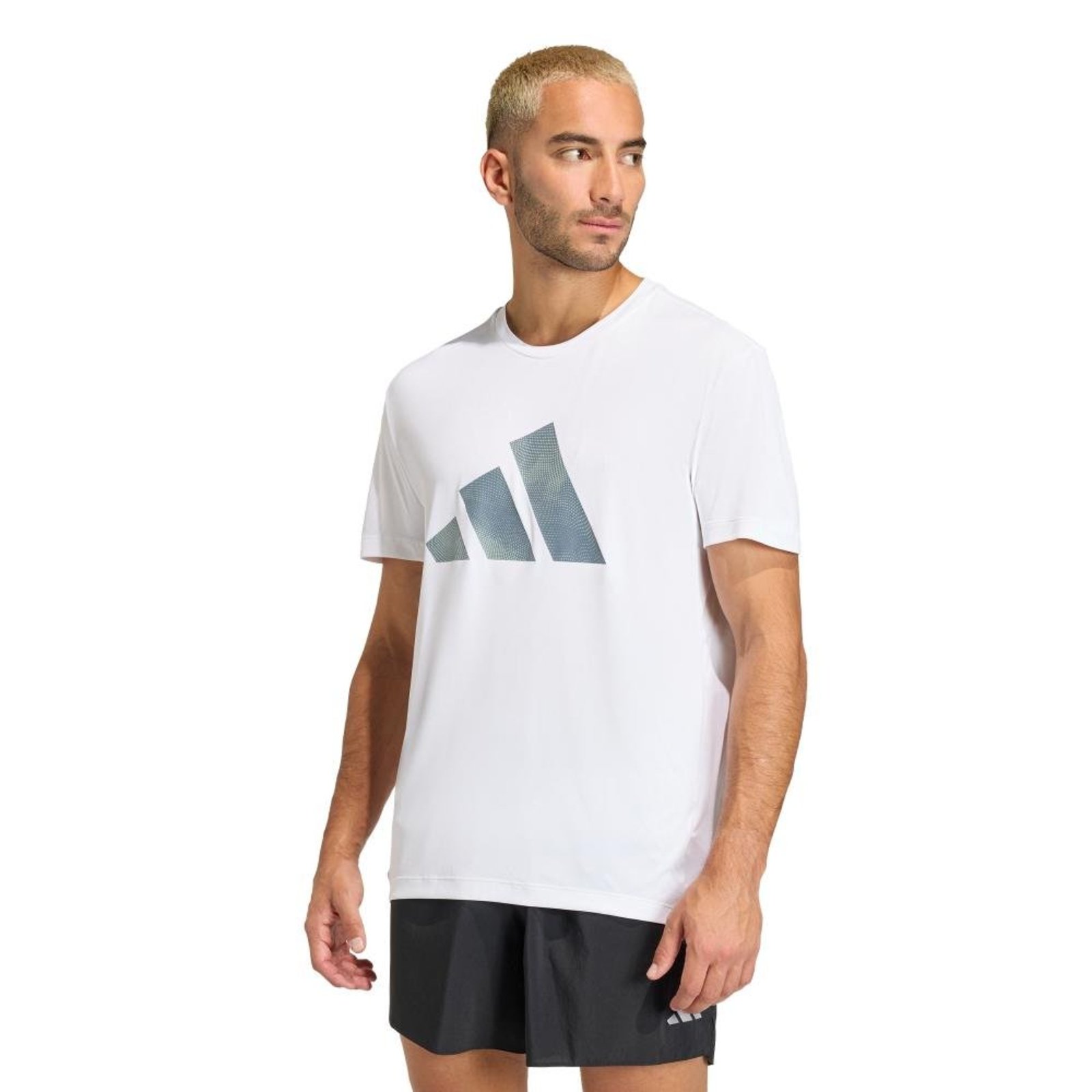 Camiseta adi365 Running Essentials Brand Love adidas Performance Branco