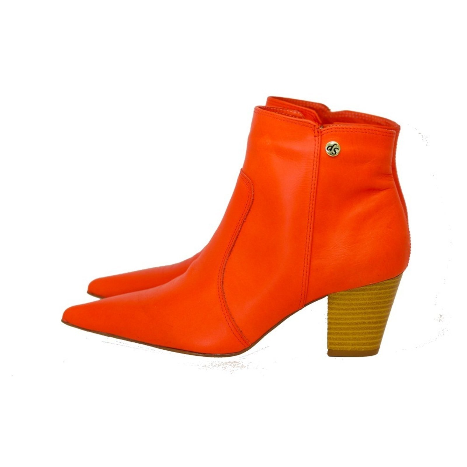 Bota Feminina Bico Fino Cano Curto Couro Salto 6 cm Laranja
