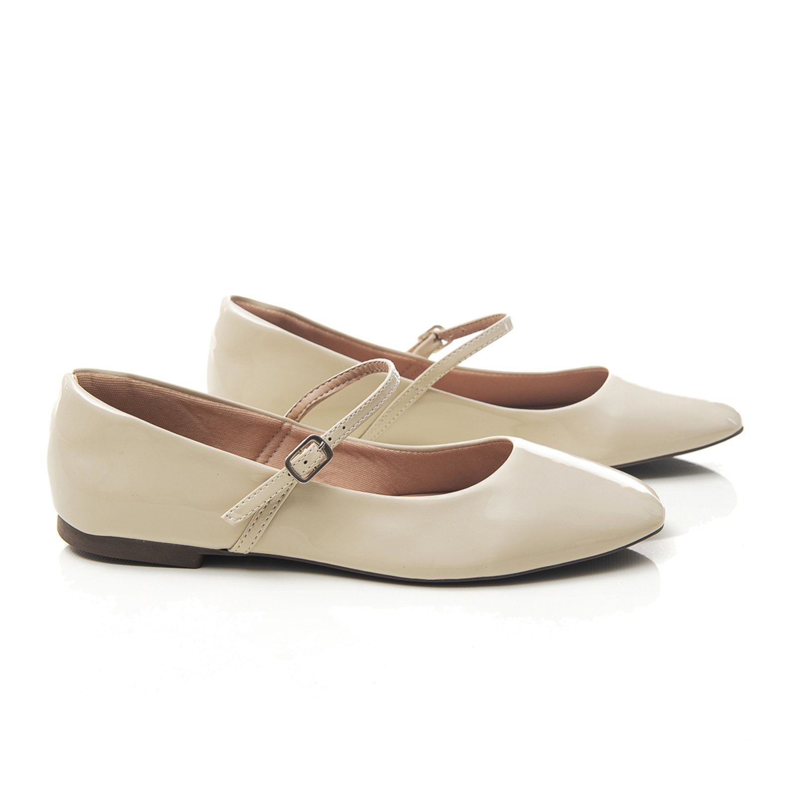 Sapatilha Feminina Boneca Sueli com Fivela e Bico Redondo Off White