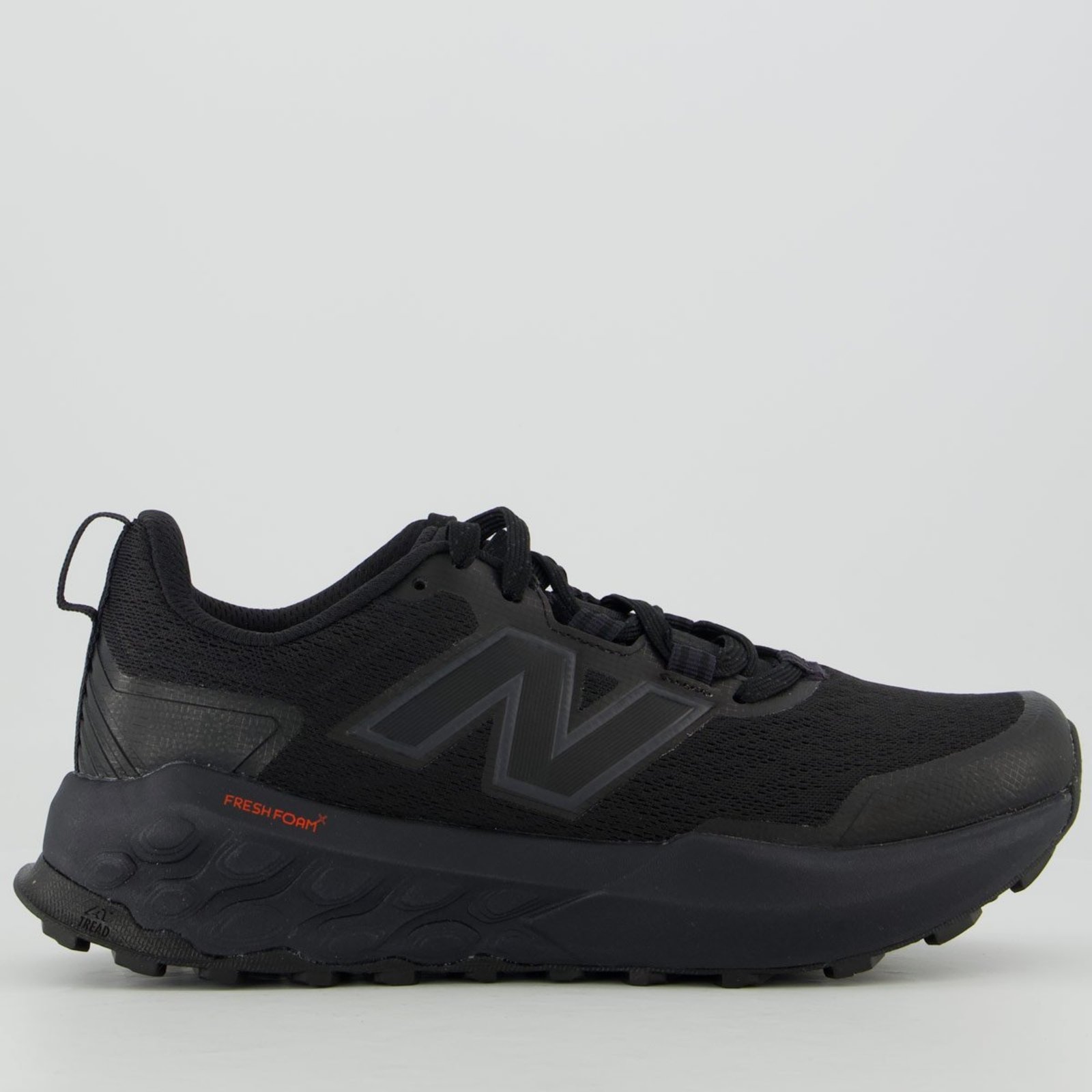 Tênis New Balance Fresh Foam Garoe V2 All Black
