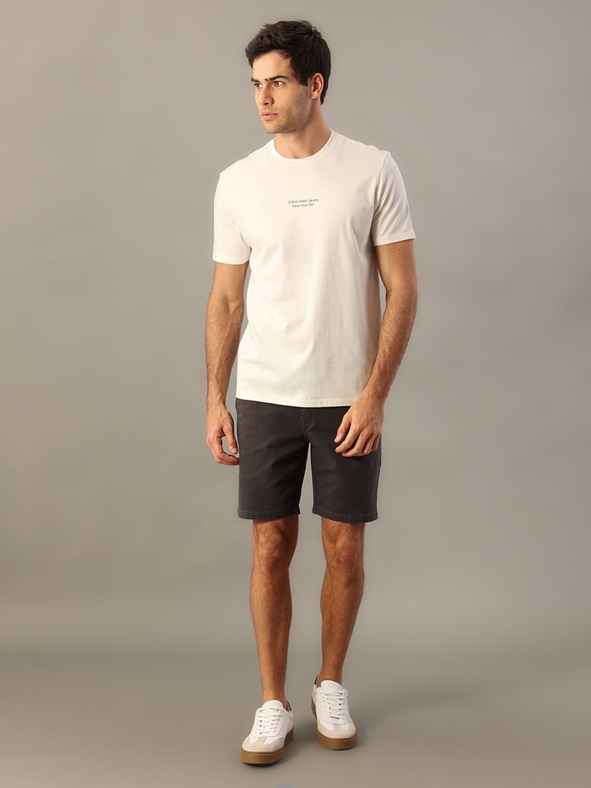 Camiseta Manga Curta Logo Calvin Klein Jeans Ny - Off White Calvin Klein Jeans