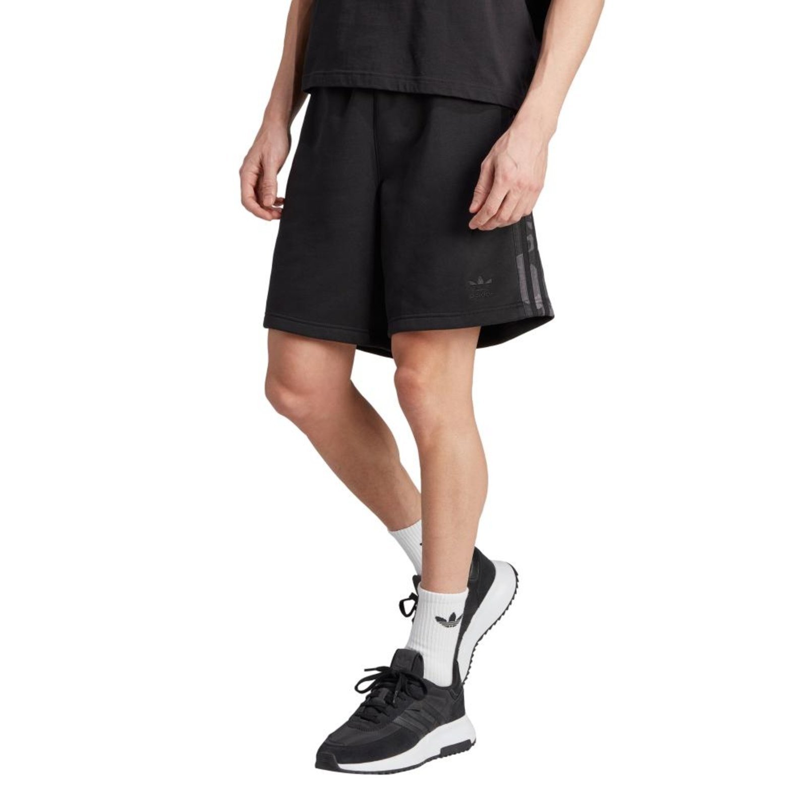 Shorts Estampado Camo Stripe adidas Originals Preto
