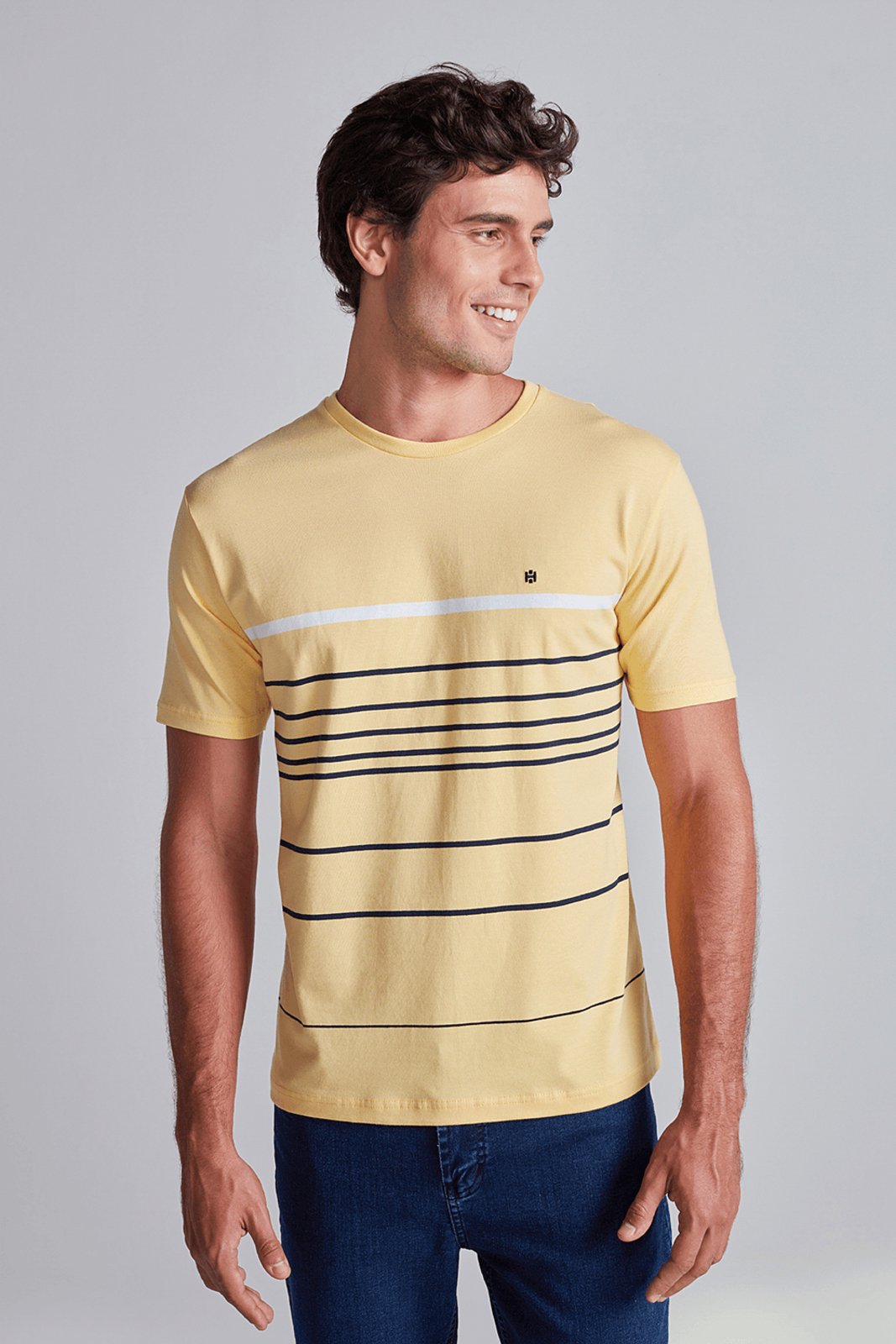 HIGHSTIL Camiseta Malha Comfort - Amarelo / Azul Marinho