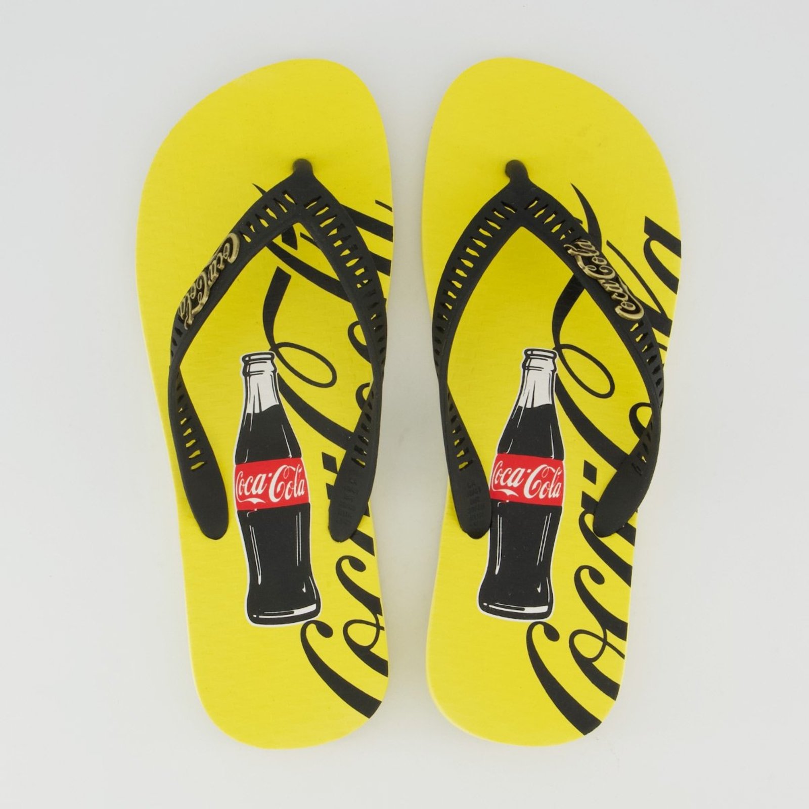 Chinelo Coca Cola Dayton Amarelo e Preto