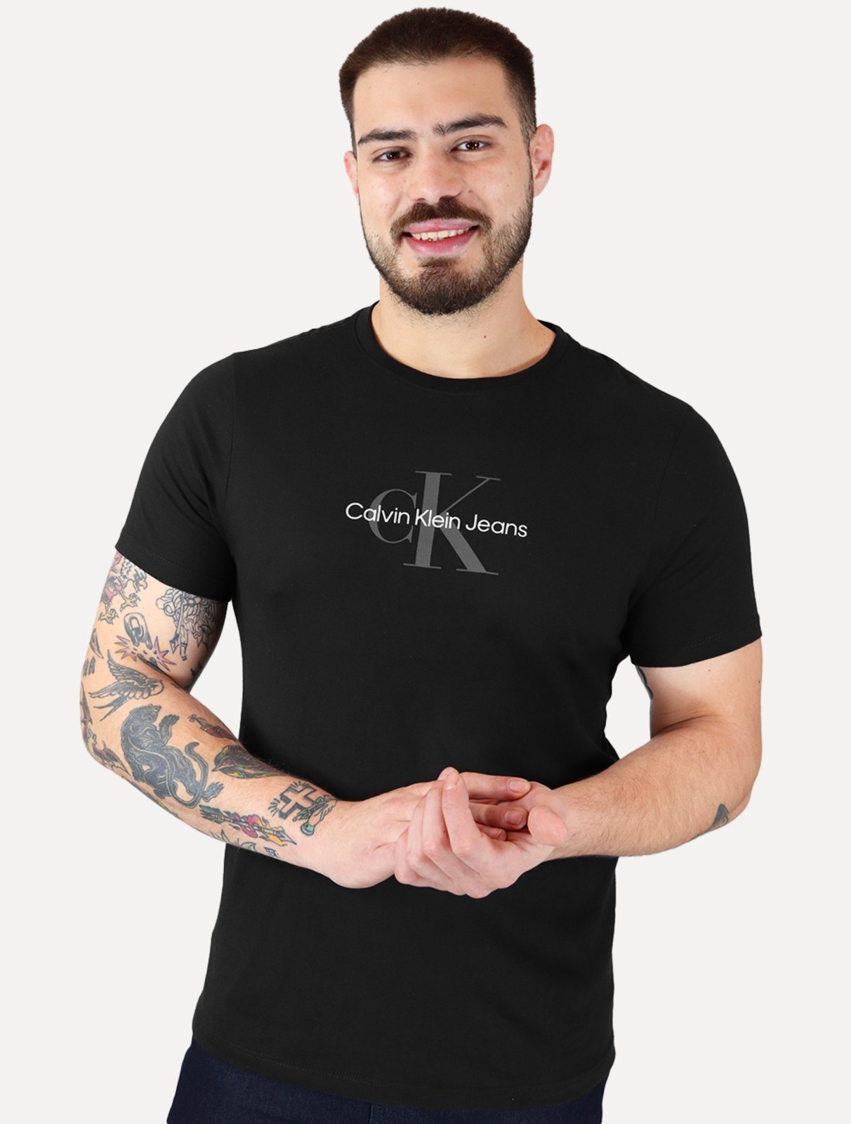 Camiseta Calvin Klein Jeans Masculina New Re Issue Frontal Logo Preta