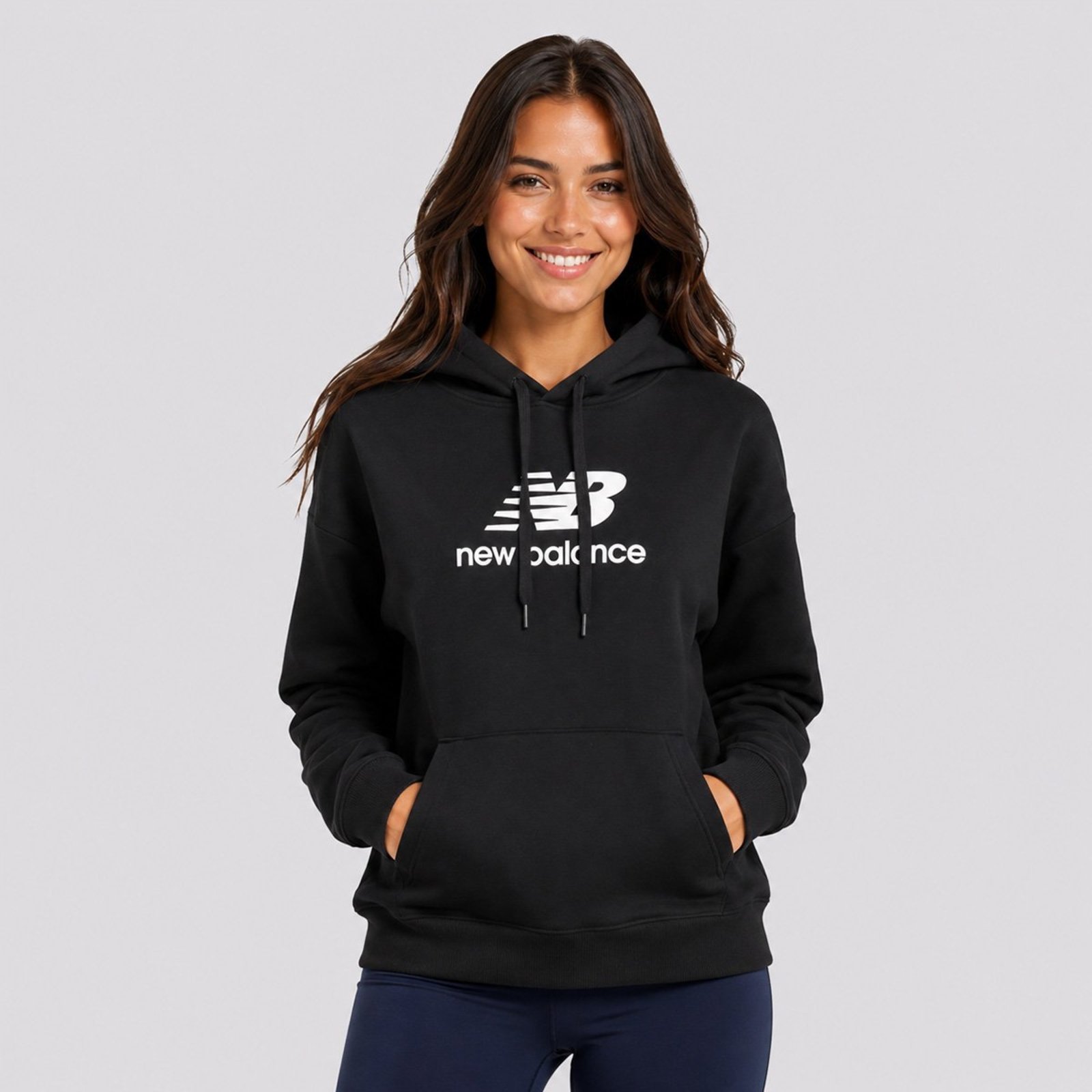 Moletom New Balance Essentials Com Capuz Feminino Preto