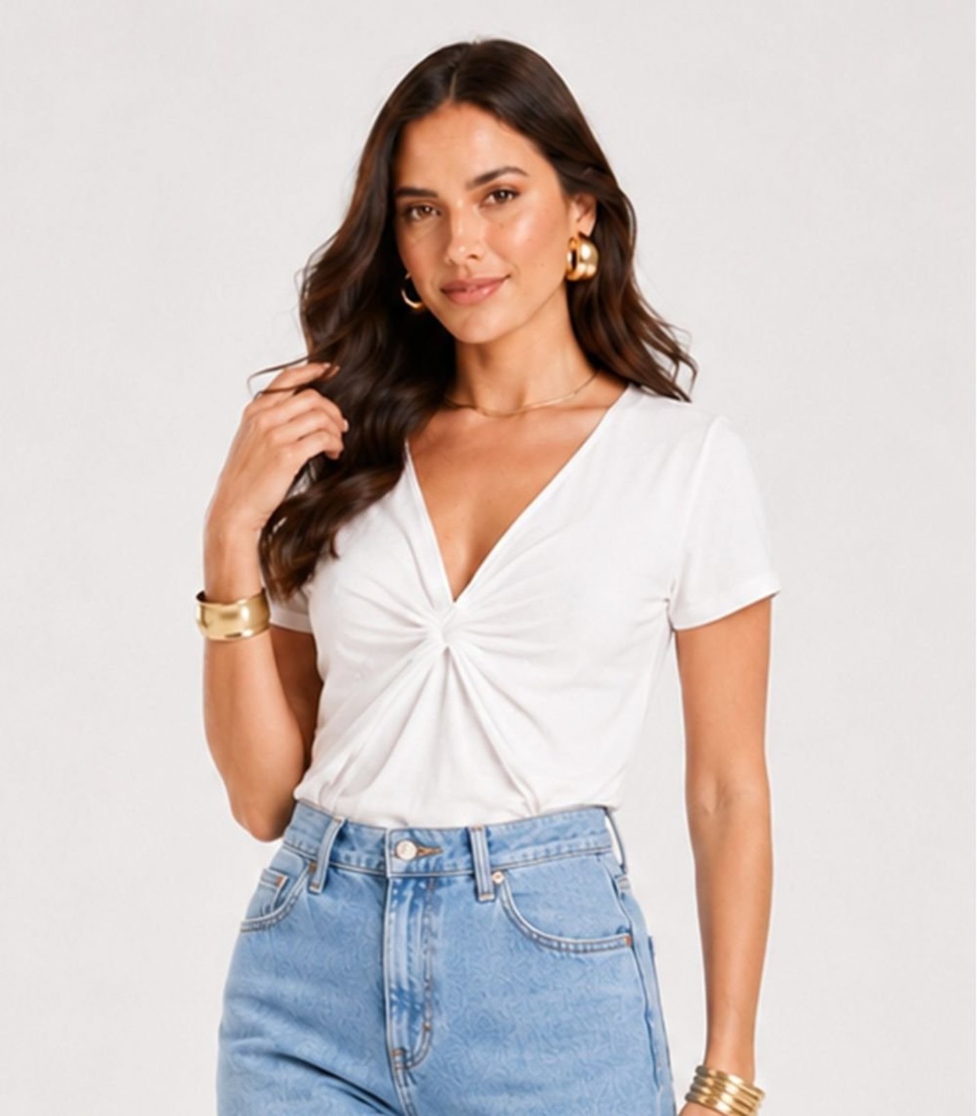 Blusa Feminina Com Decote Em V Infinita Cor Branco