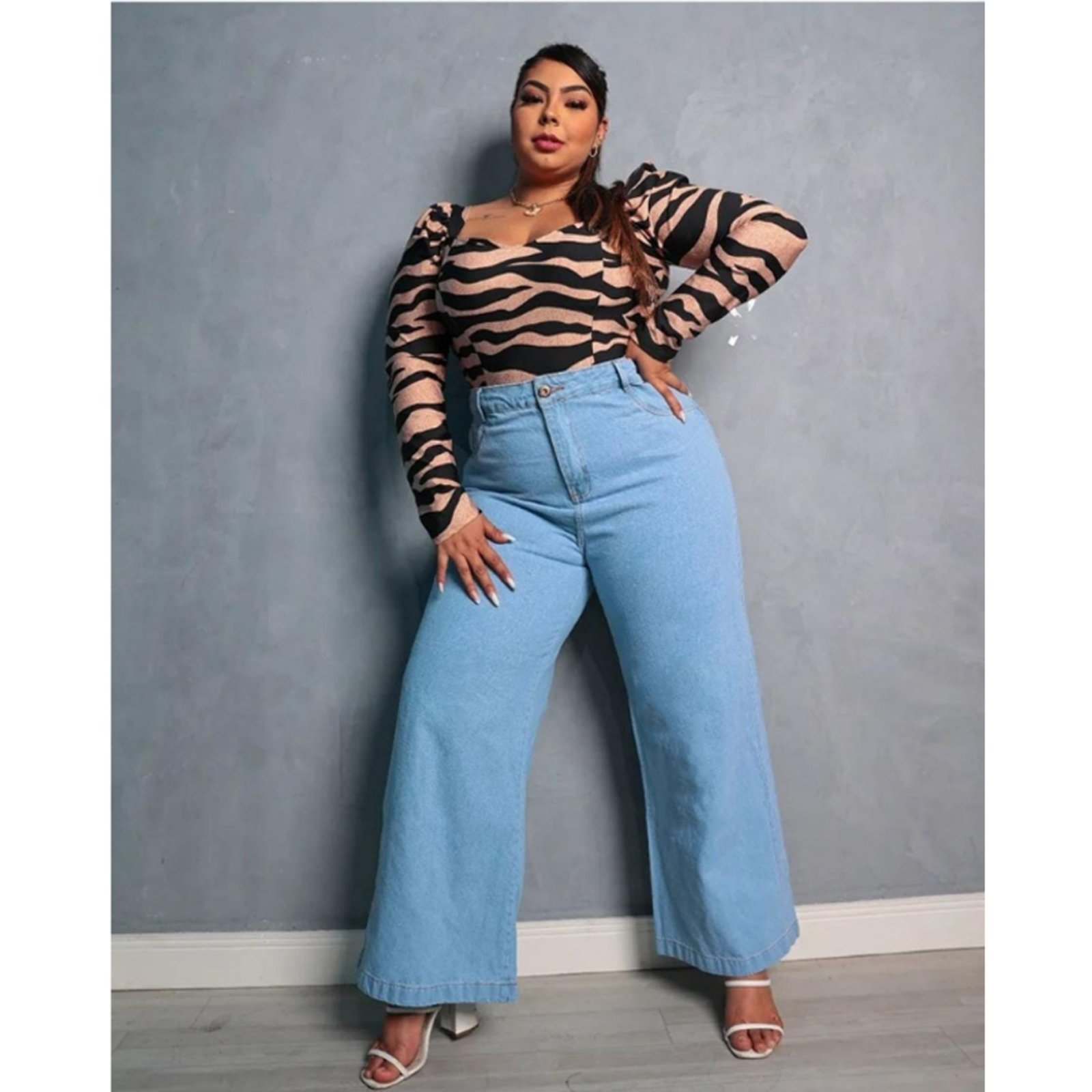 Calça Wide Leg Pantalona Plus Size Azul Claro