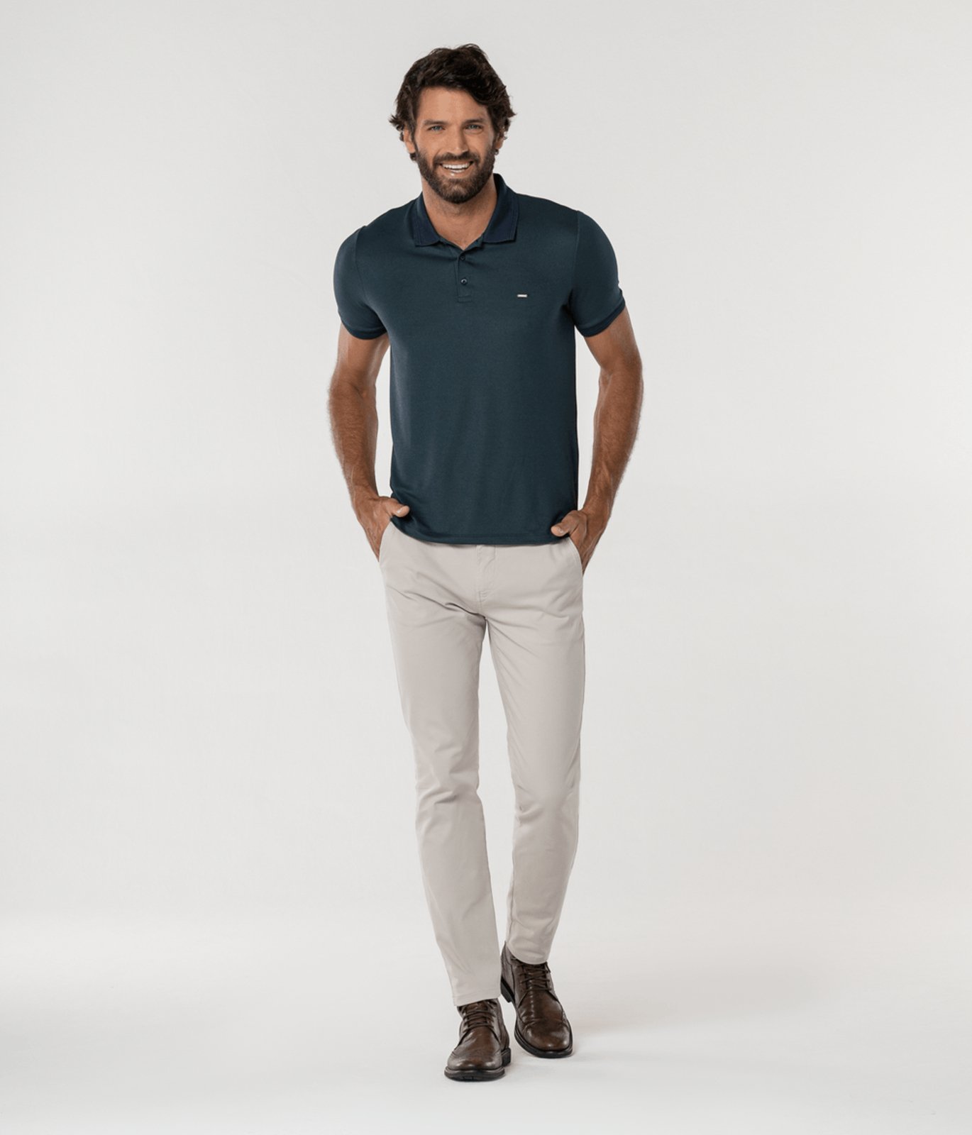 Calça Sarja Bolso-Faca Embutido Atrás Masculina Areia