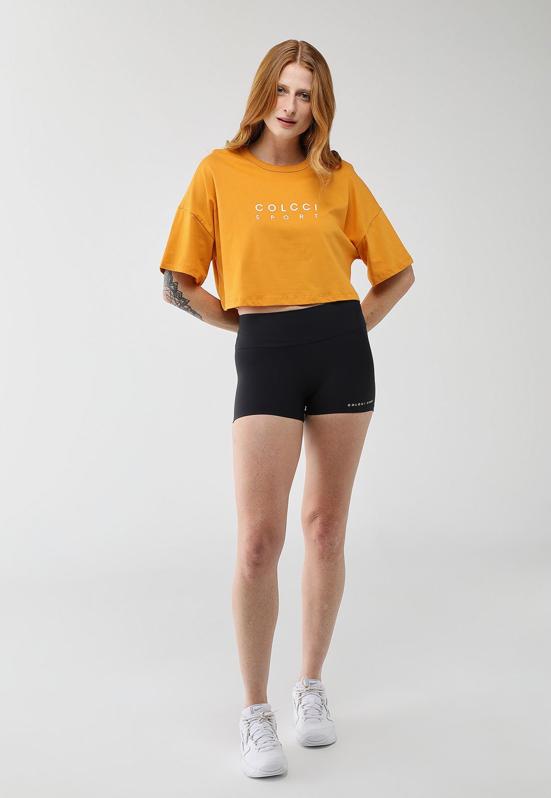 Vista 3 Camiseta Feminina Colcci Sport Cropped Mostarda amarelo Colcci Sport amarelo