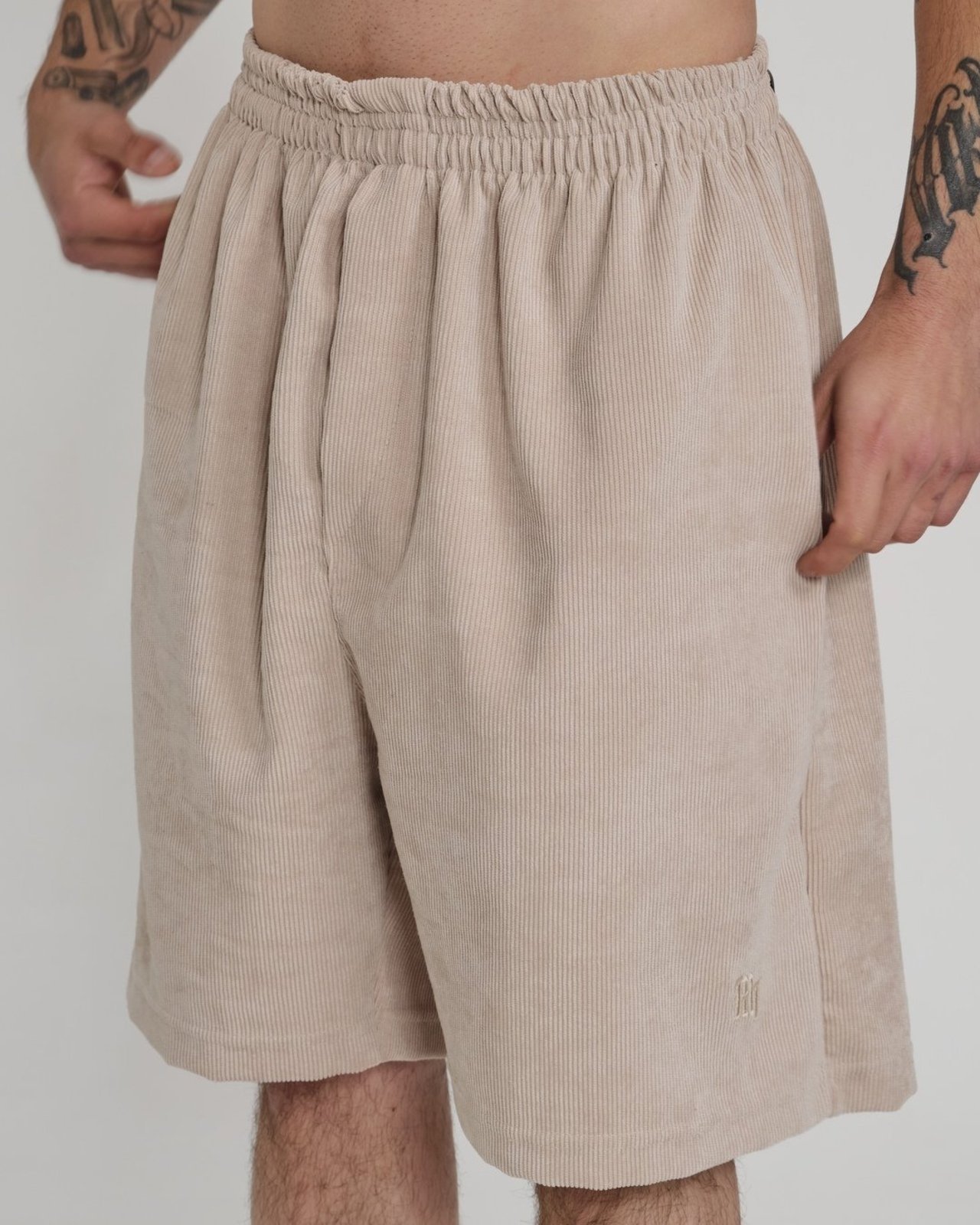 Bermuda Cotelê Oversized