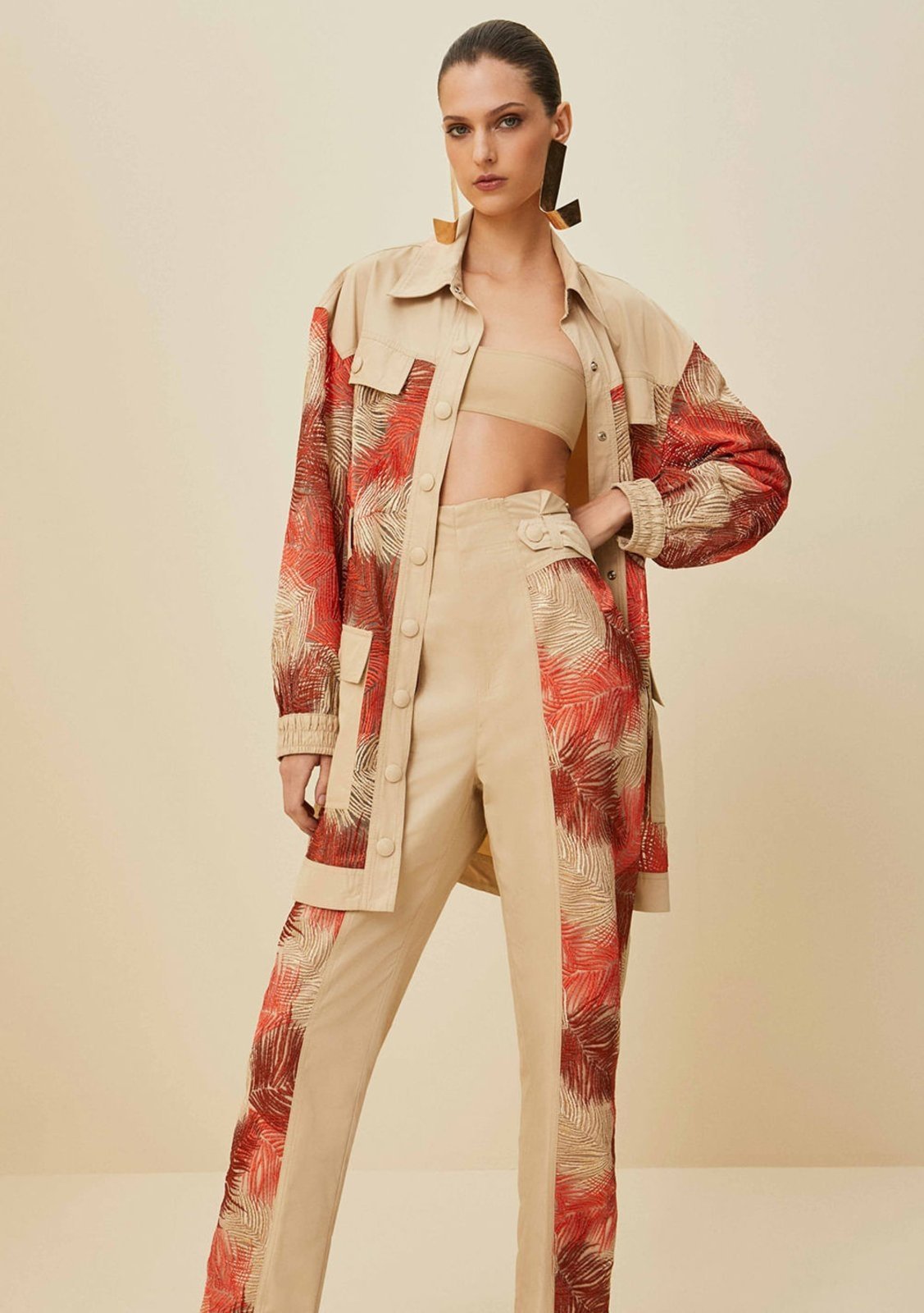 Parka Morena Rosa Composê De Tecidos Bege