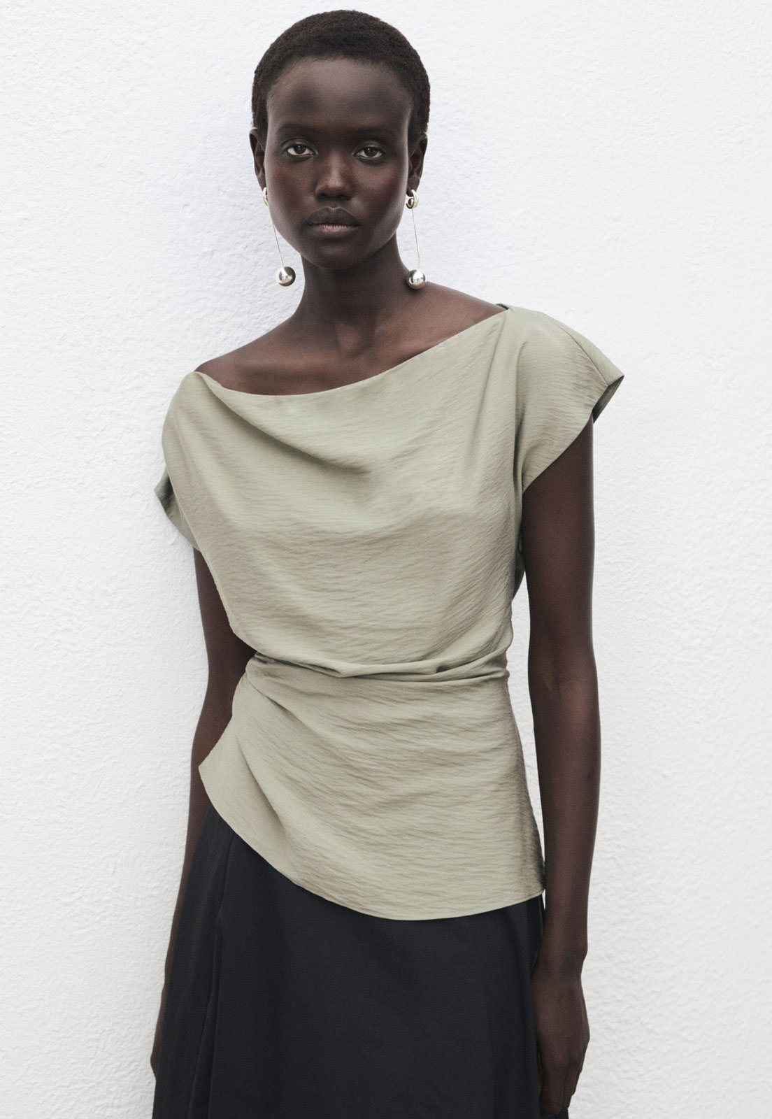 Blusa Feminina Mango Drapeado Verde Oliva