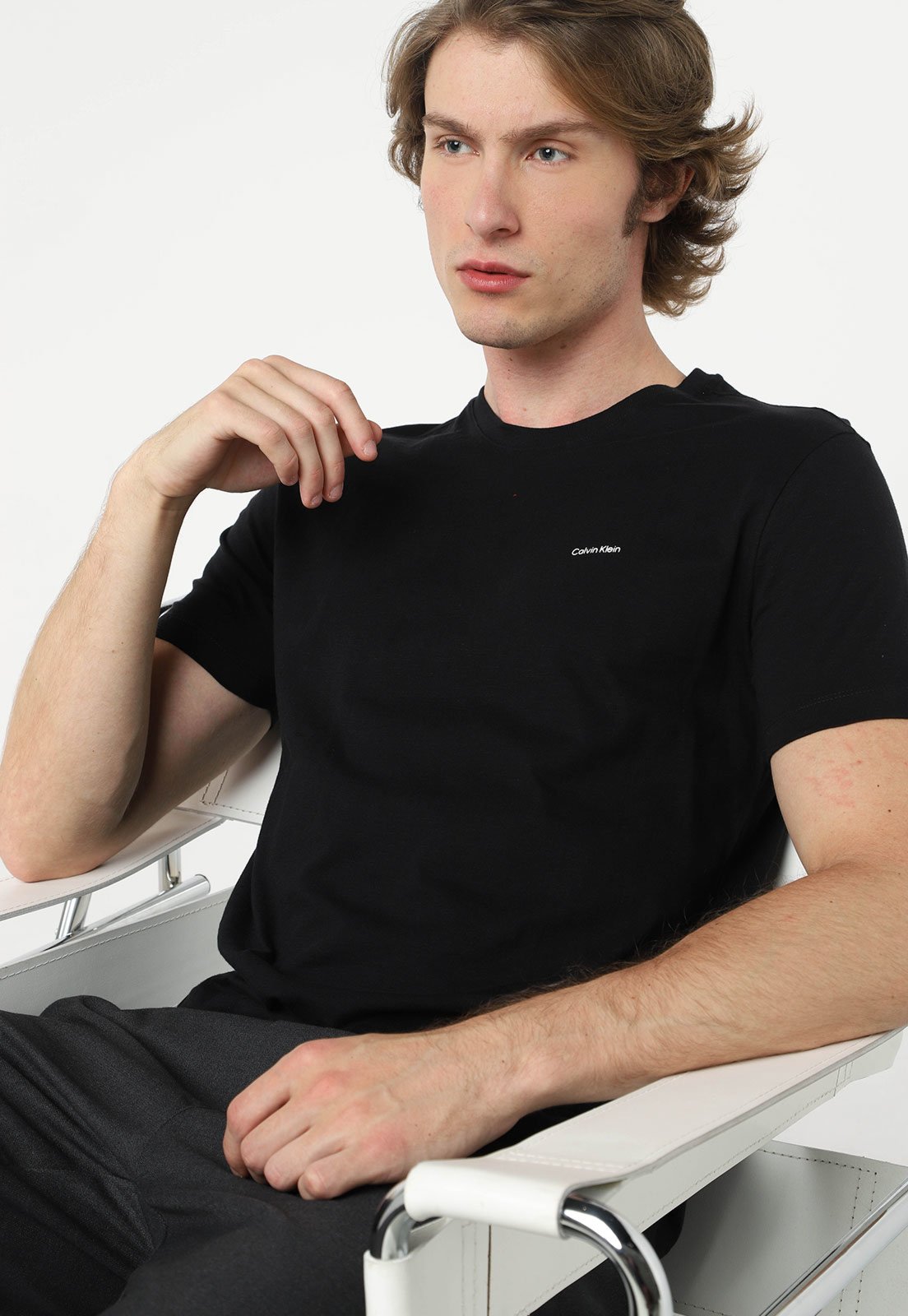 Camiseta Calvin Klein Logo Preta