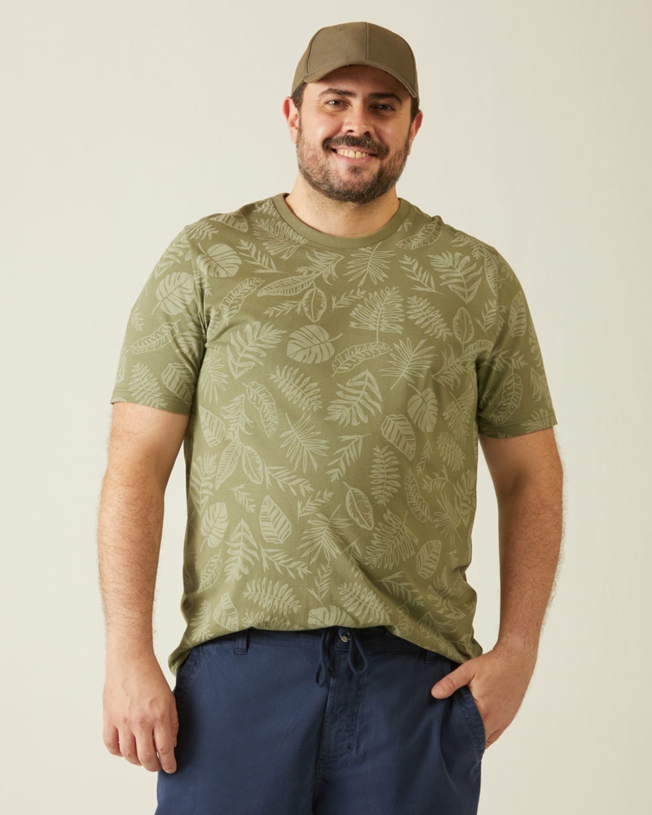 Camiseta Masculina Plus Size Folhagem Decote Redondo Meia Malha