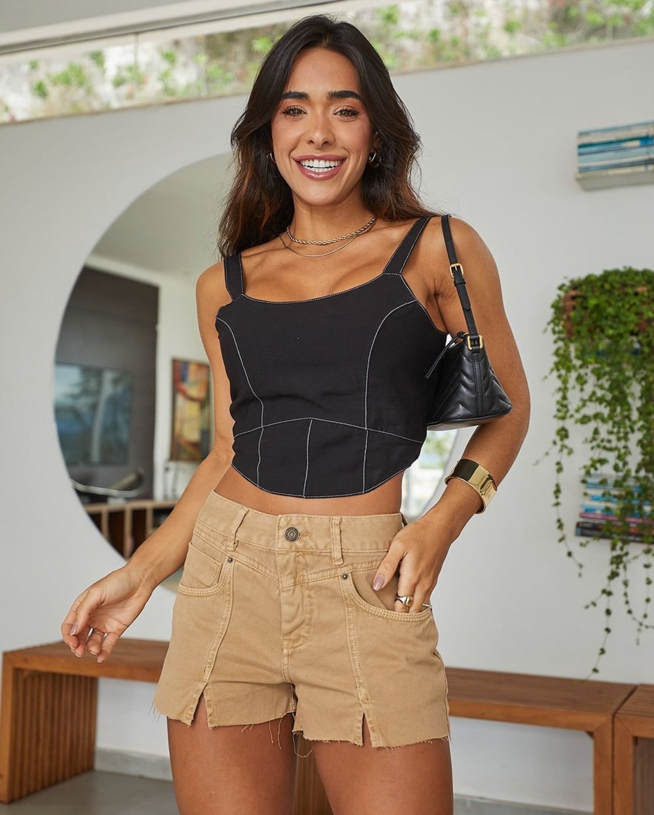 Shorts Sarja Boyfriend Feminino Cintura Média Recorte Frontal 22527 Caqui Consciência