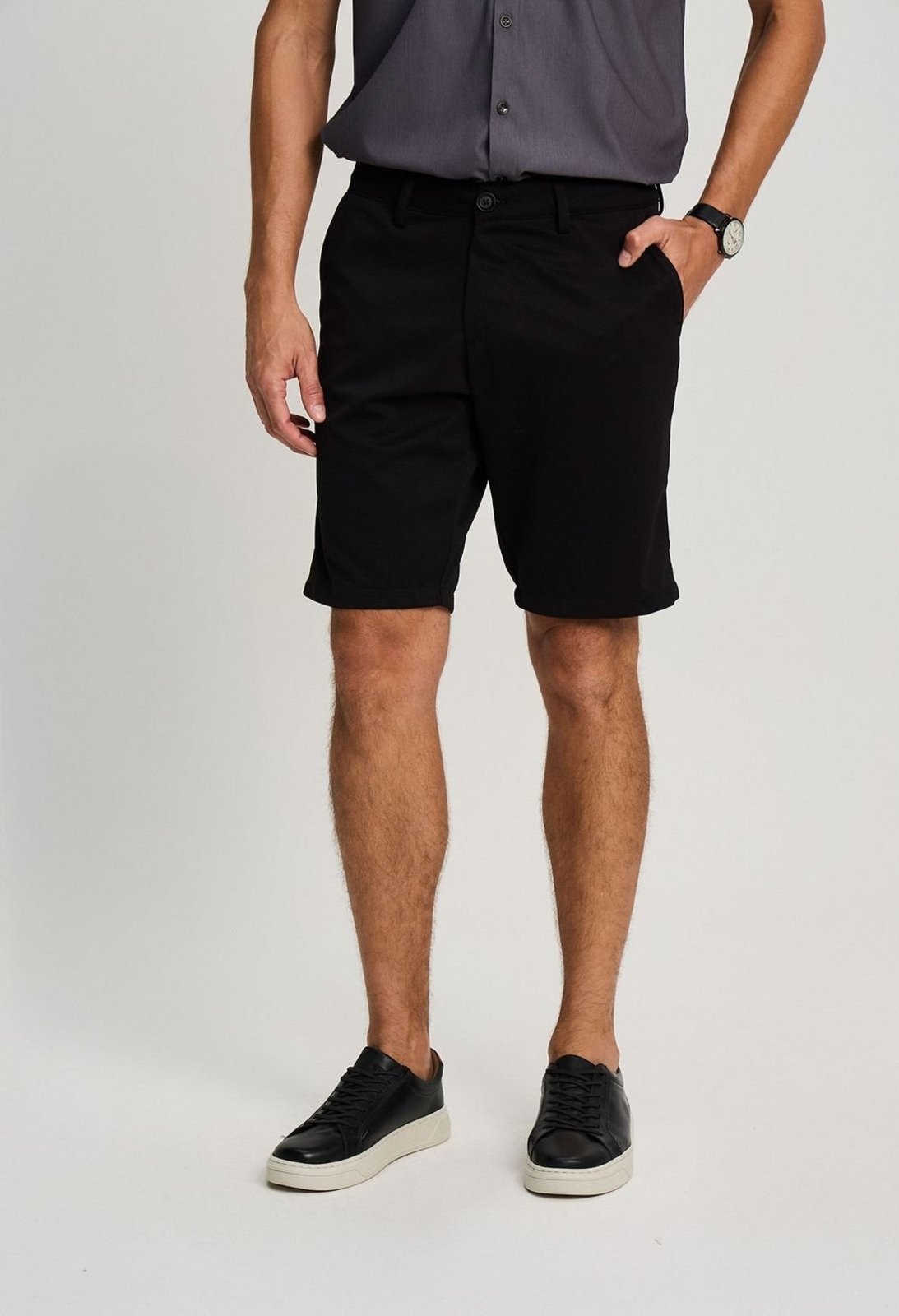 BERMUDA DOCTHOS MIDDLE POCKET TEXTURIZADO BERMUDA DOCTHOS MIDDLE POCKET TEXTURIZADO 003 PRETO 46