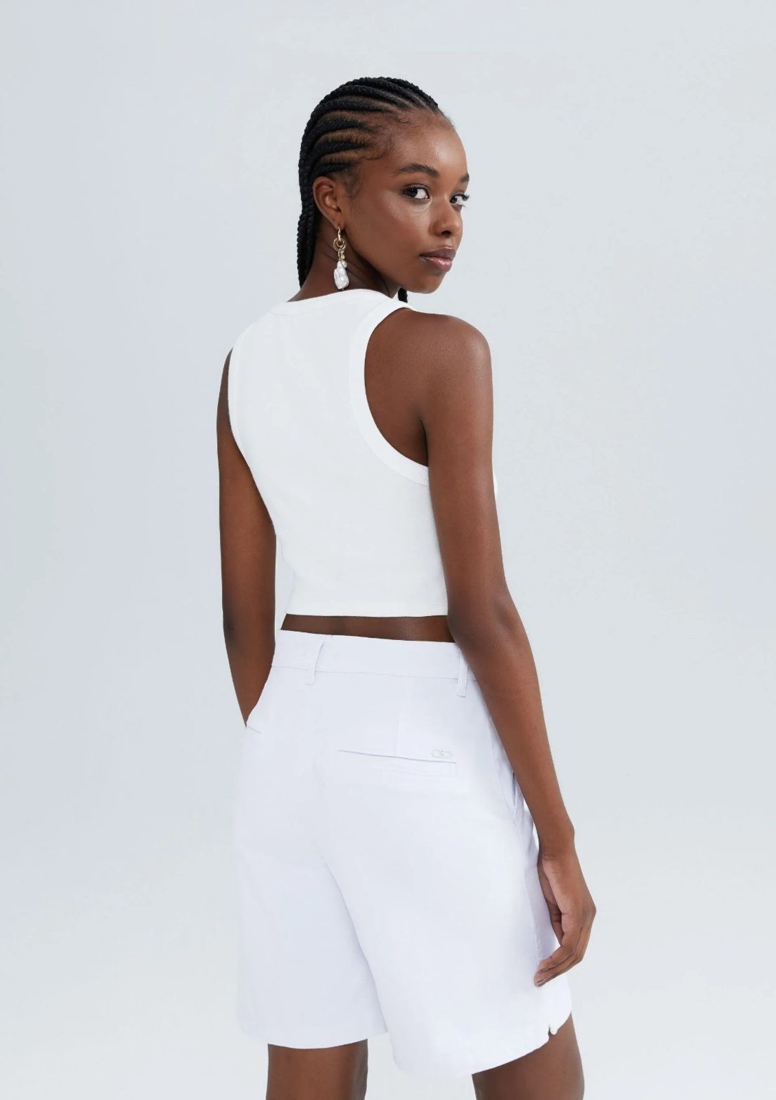 Vista 3 Kit Com 2 Regatas Femininas Cropped Decote Halter Neck Em Ribana Hering off-white Hering off-white