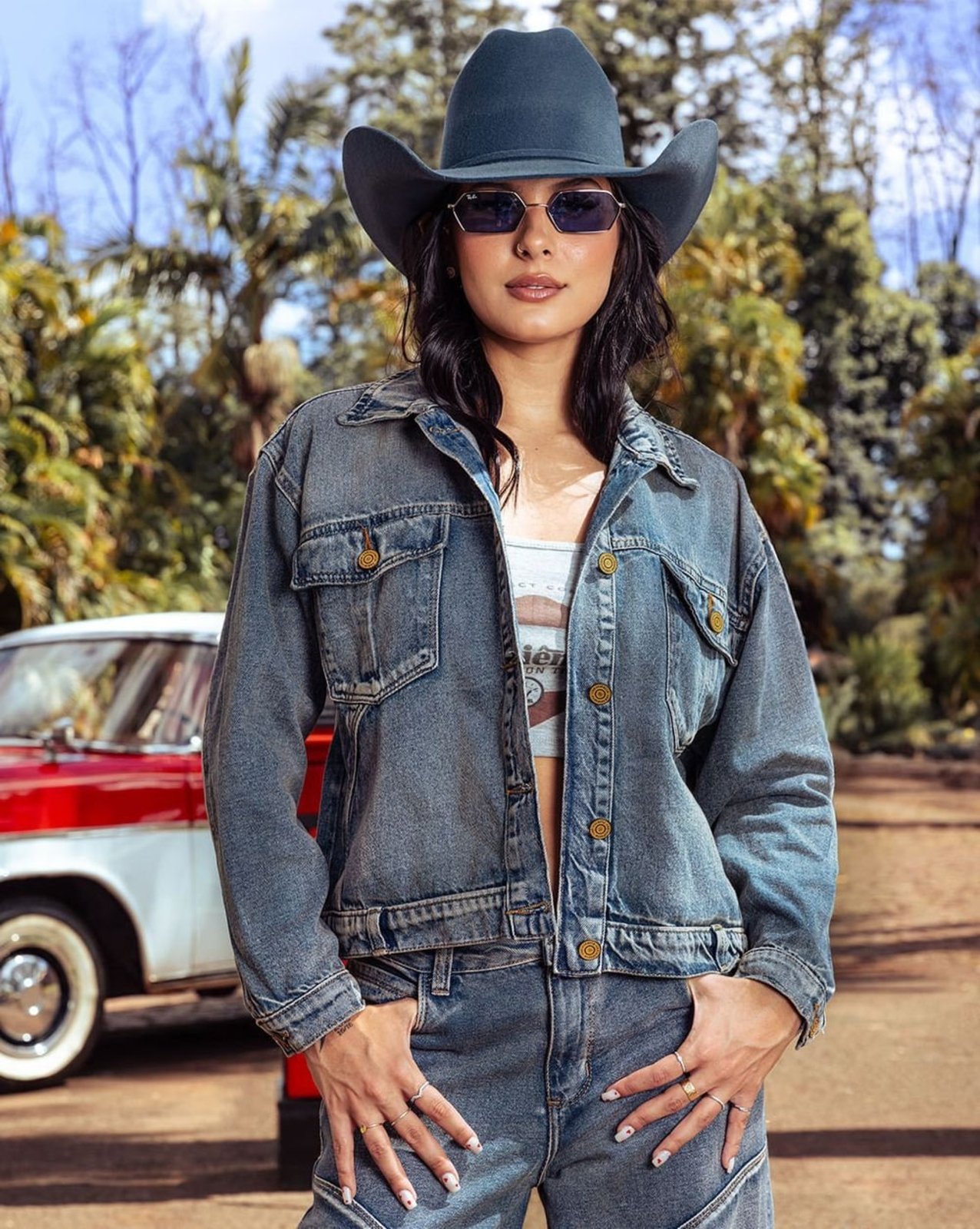 Jaqueta Jeans Over Feminina com Cinto Embutido 24600 Sujinha Consciência