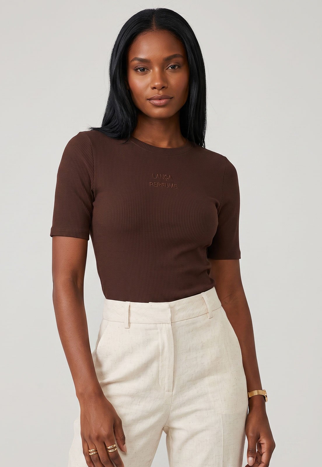 Blusa Feminina Lança Perfume Canelada Manga Curta Marrom