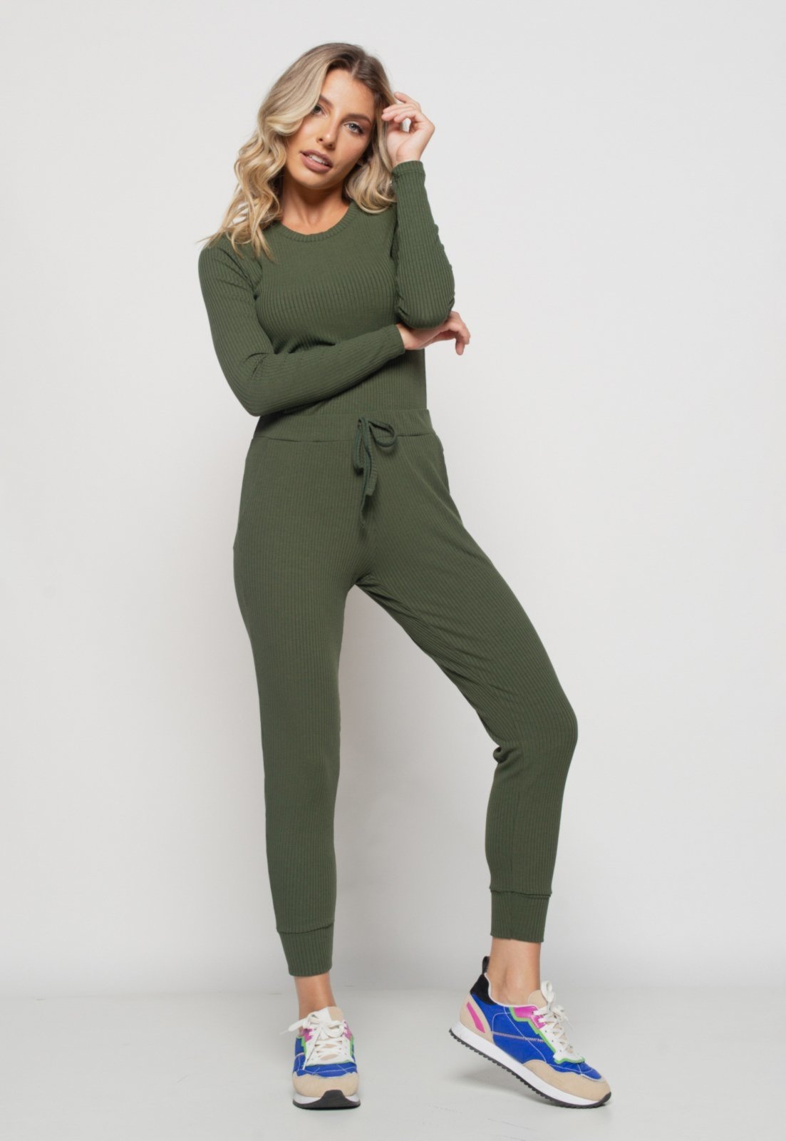 Conjunto Salvatore Comfy Com Blusa Manga Longa e Jogger Canelada Verde