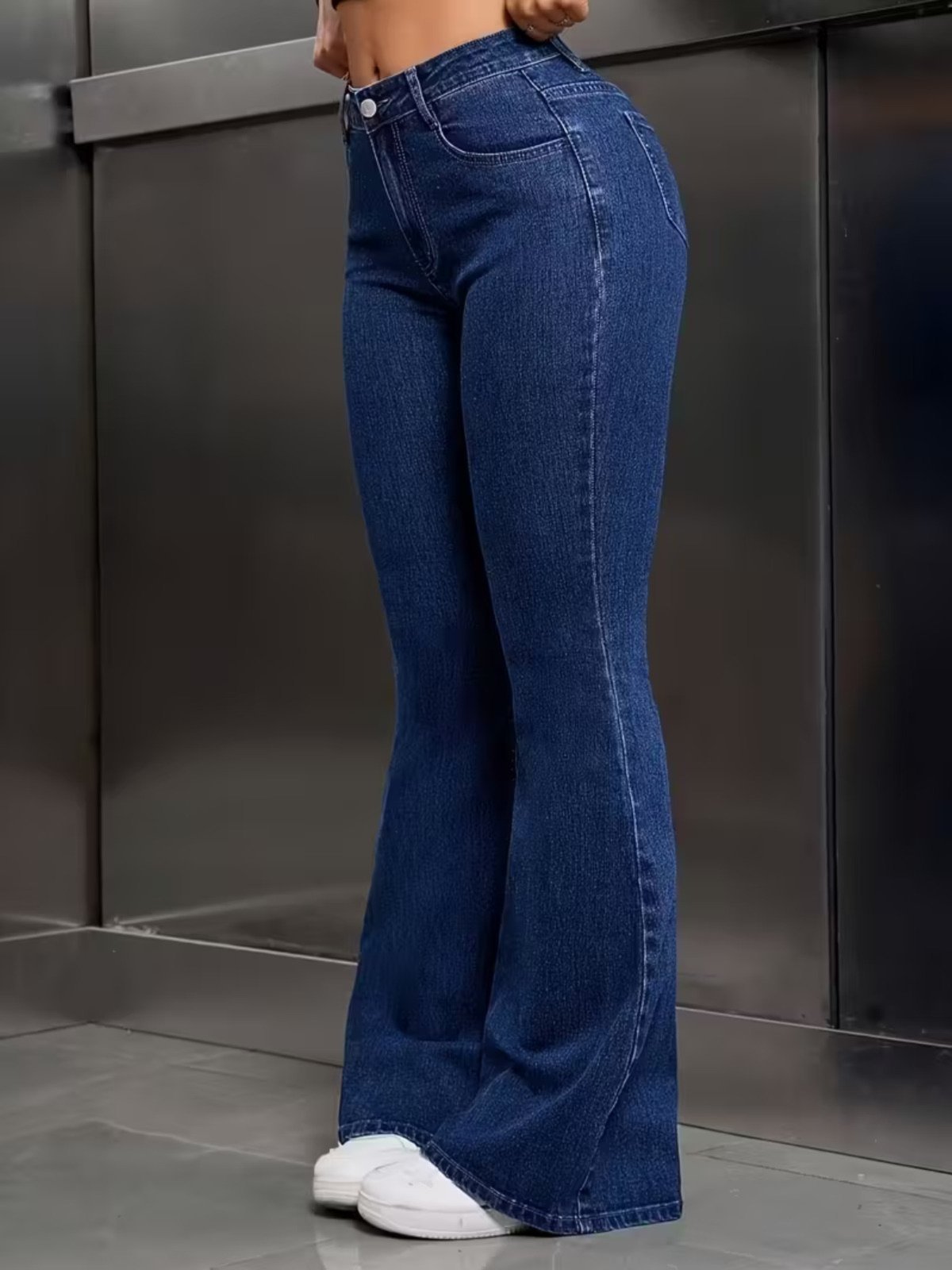 Calça Jeans Alpha Street Wear Flare com Caimento Impecável e Tecido Premium Azul Escura