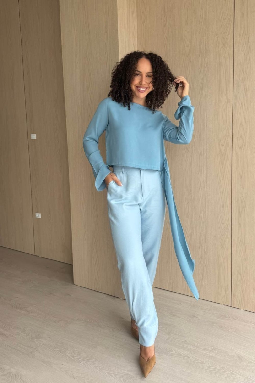 Blusa Vanibele Crepe Azul Claro