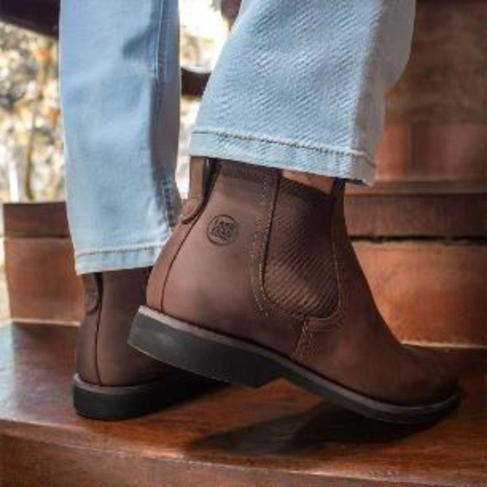 Bota Masculina Couro Look Stock Cano Curto Lançamento Café