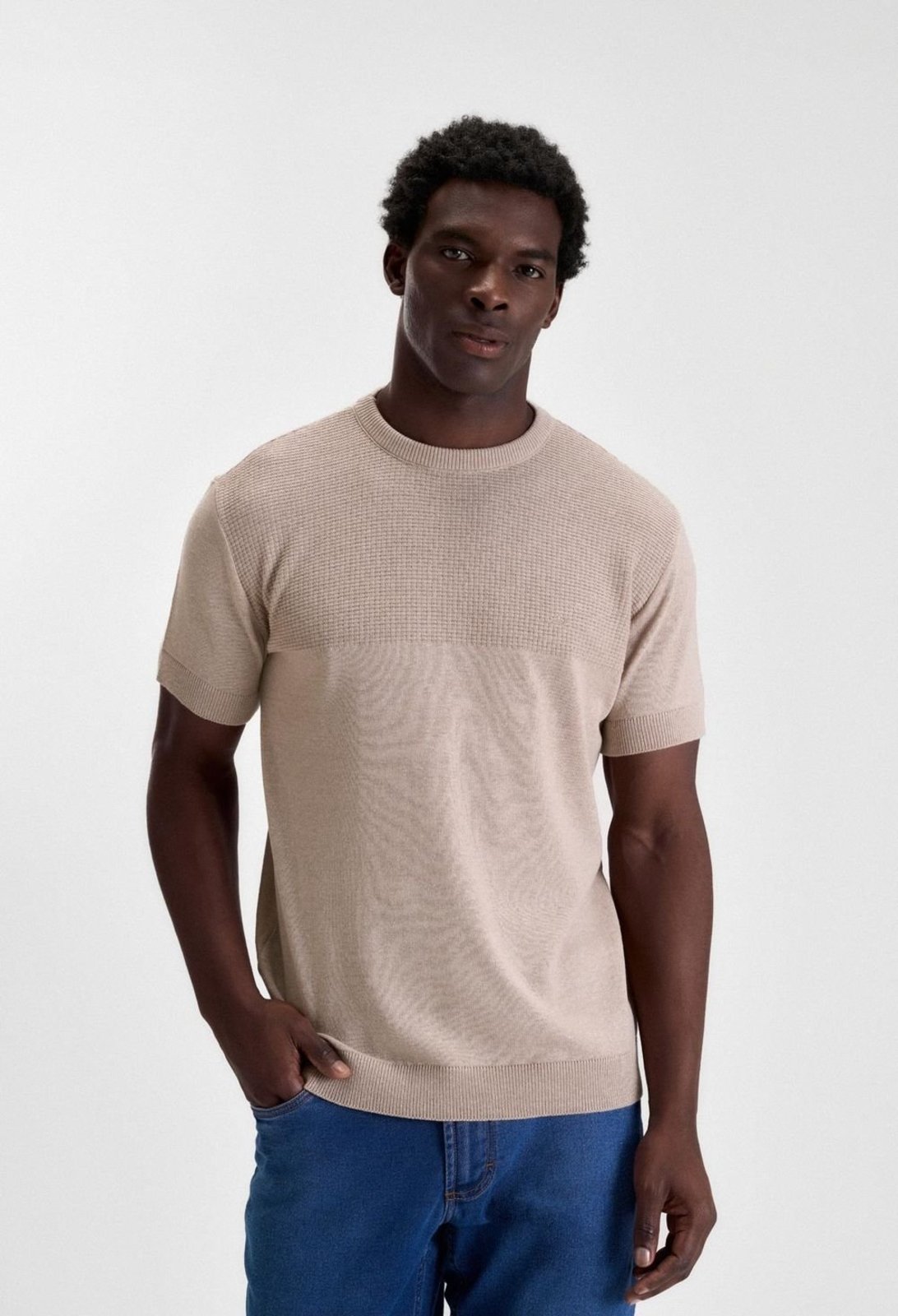 CAMISETA DOCTHOS SLIM TRICOT TEXTURA 002 Marrom Eg