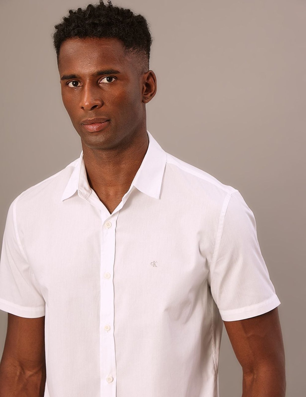Camisa Manga Curta Calvin Klein Jeans Básica Com Logotipo - Branco 2 Calvin Klein Jeans