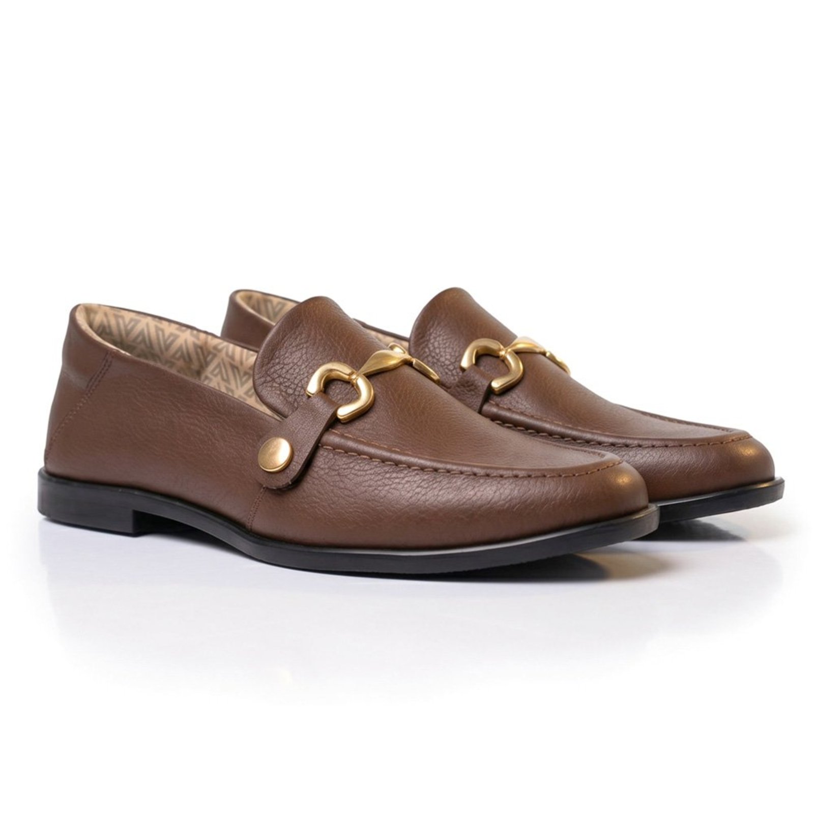 Mocassim Feminino Vittal Mara em Couro Legítimo Café com 2 Fivelas Removíveis Detalhe Metálico Leve Macio Elegante