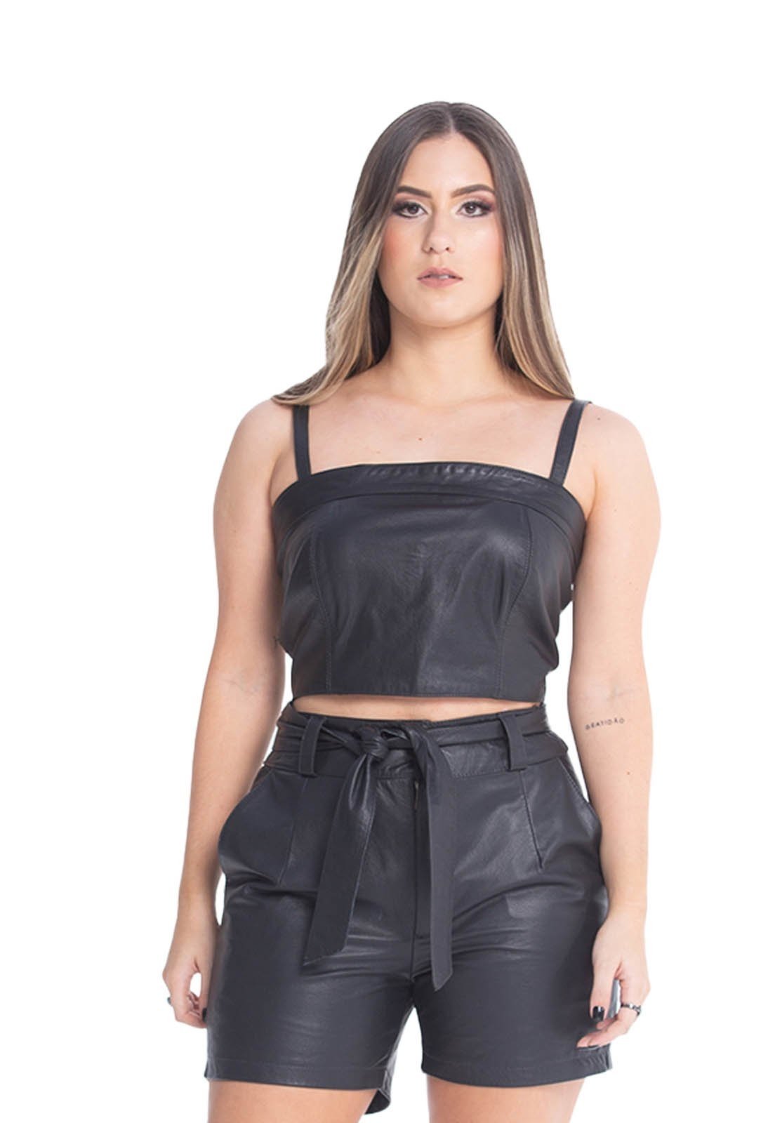 Shorts de Couro Preto