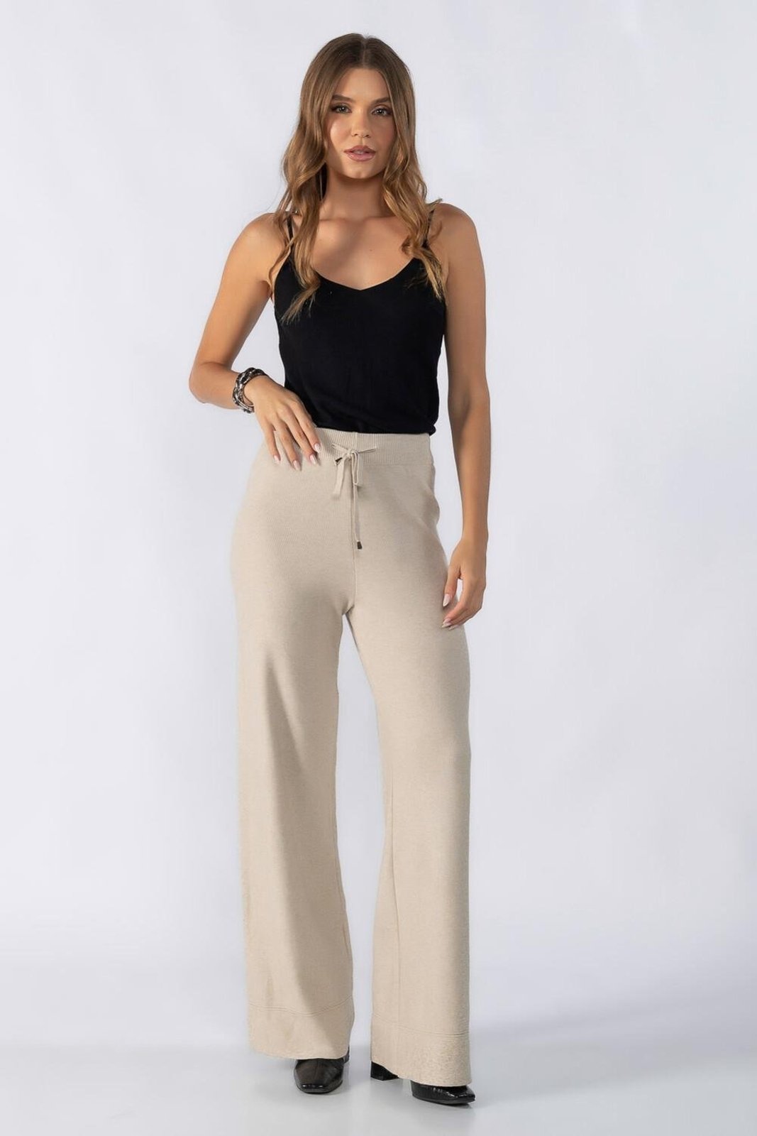 Calça reta leve com amarração Verde