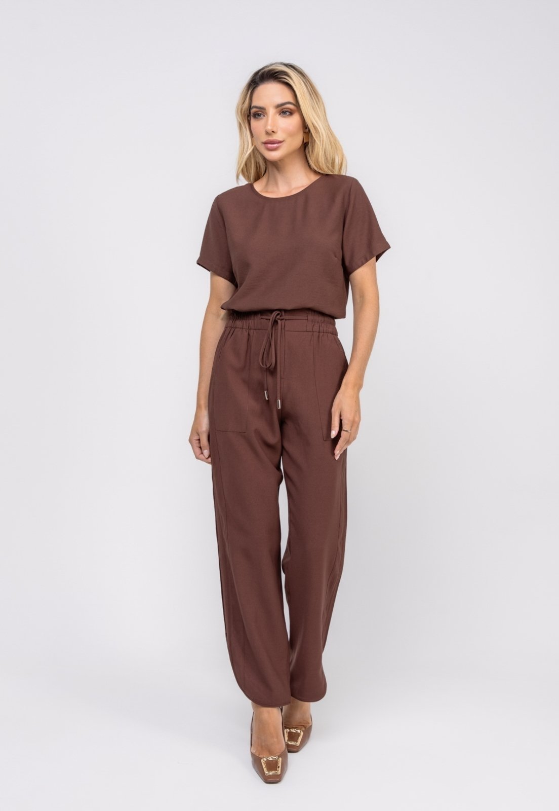 Blusa Alfaiataria Básica Manga Curta Salvatore Marrom