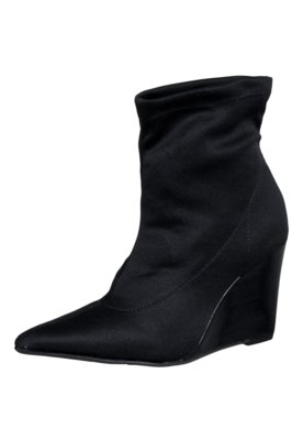 Botas femininas cano store curto salto anabela