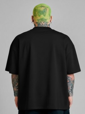 CAMISETA HUGE APPROVE BASIC - PRETO