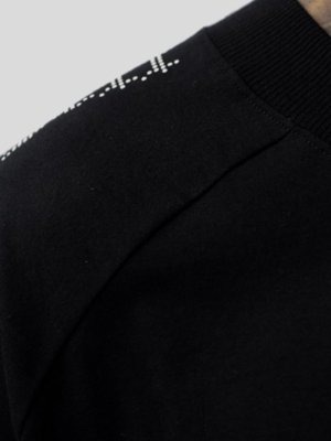 CAMISETA HUGE APPROVE TYPEWRITER - PRETO