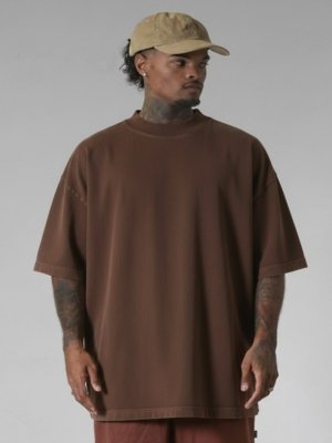 CAMISETA HUGE CANVAS STONE - MARROM