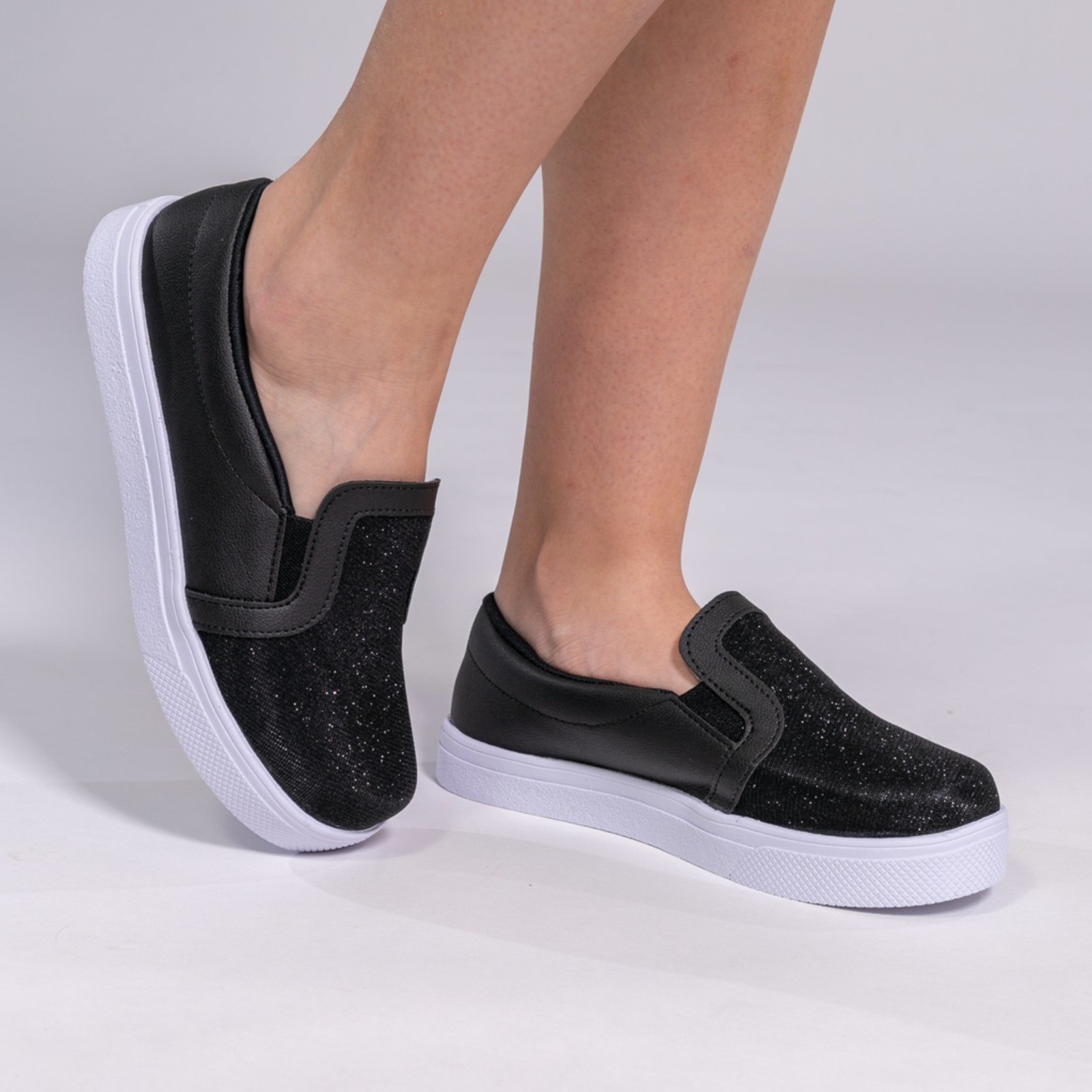 Slip on sale feminino com brilho