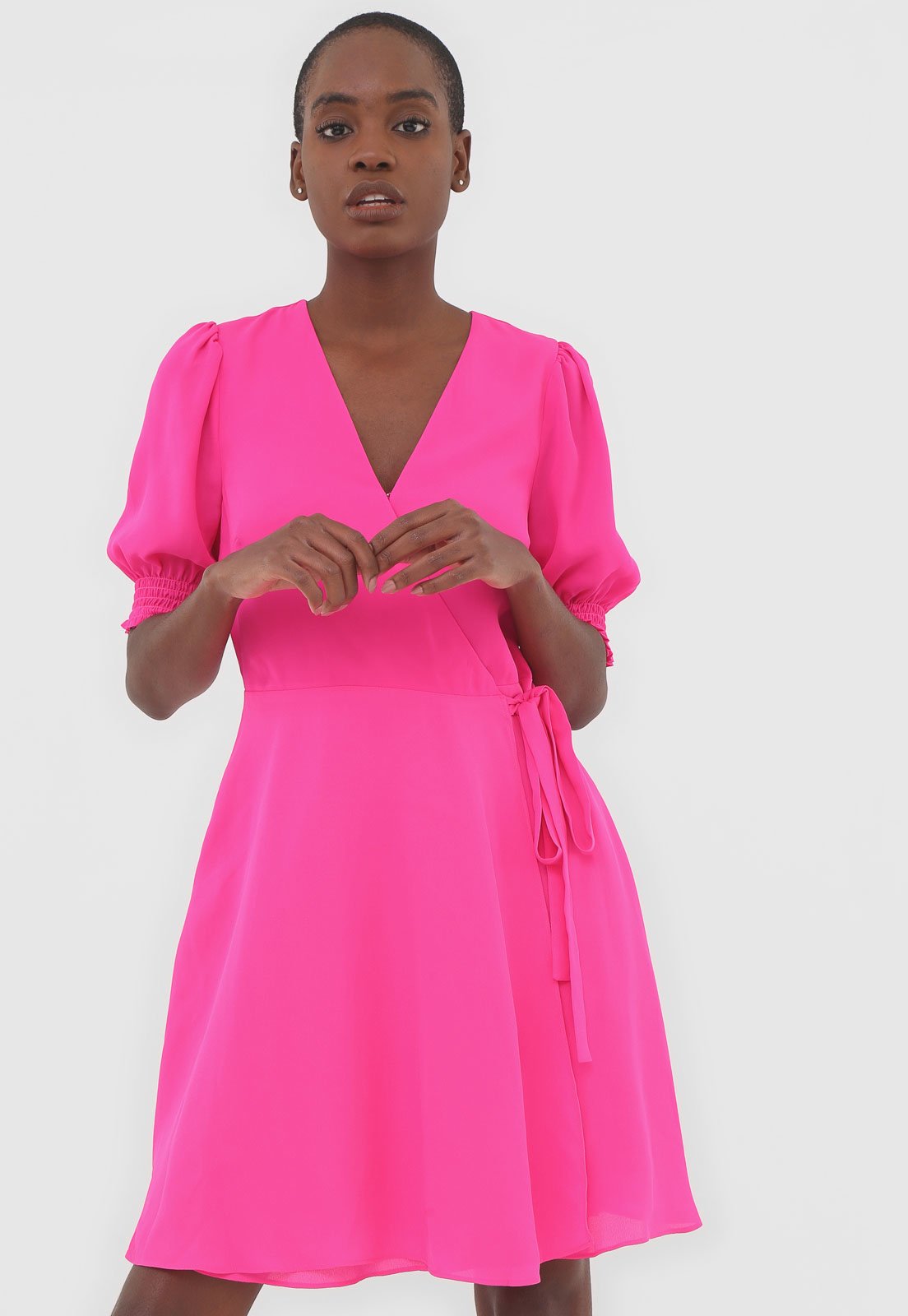vestido rosa neon curto