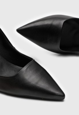 Scarpin Bebecê Liso Preto