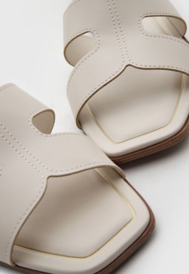 Rasteira Feminina Beira Rio Tiras Cruzadas Off-White