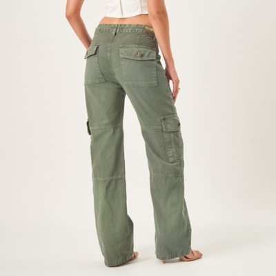 Calça Jeans Wide Recortes Cargo