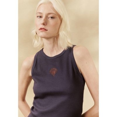 Regata Rib Bordado Flor Azul