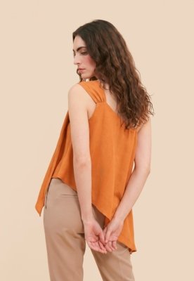 Veste Lisa com Ponta Cascata