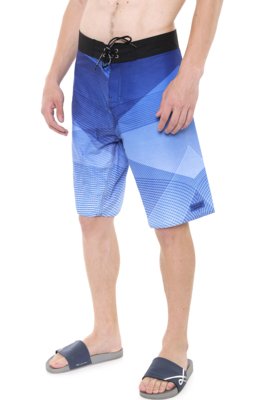 Bermuda Água Calvin Klein Reta Estampada Azul Menor preço em Bermuda Água Calvin Klein Reta Estampada Azul