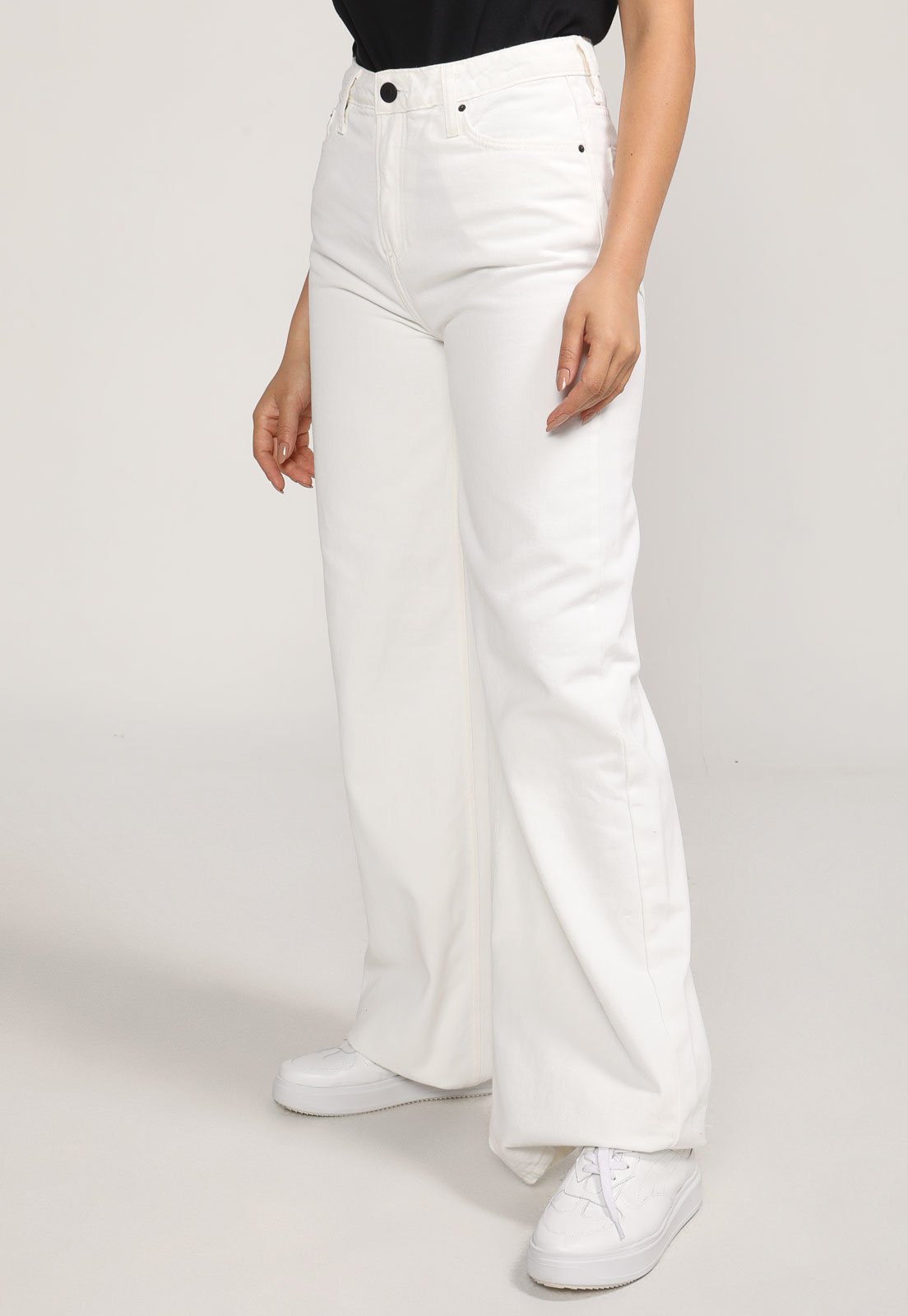 Calça Sarja Calvin Klein Jeans Wide Leg Bolsos Off-White - Compre Agora